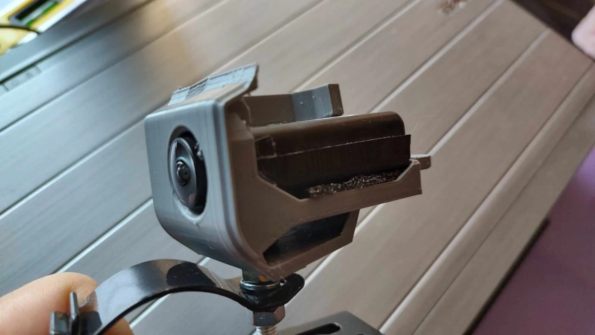 Giá đỡ chắc chắn cho camera Mobius sử dụng vít M6