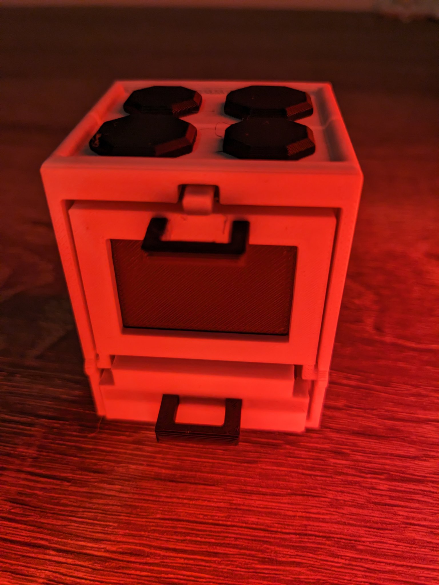 Lò nướng mini và món lasagne cho nhà búp bê