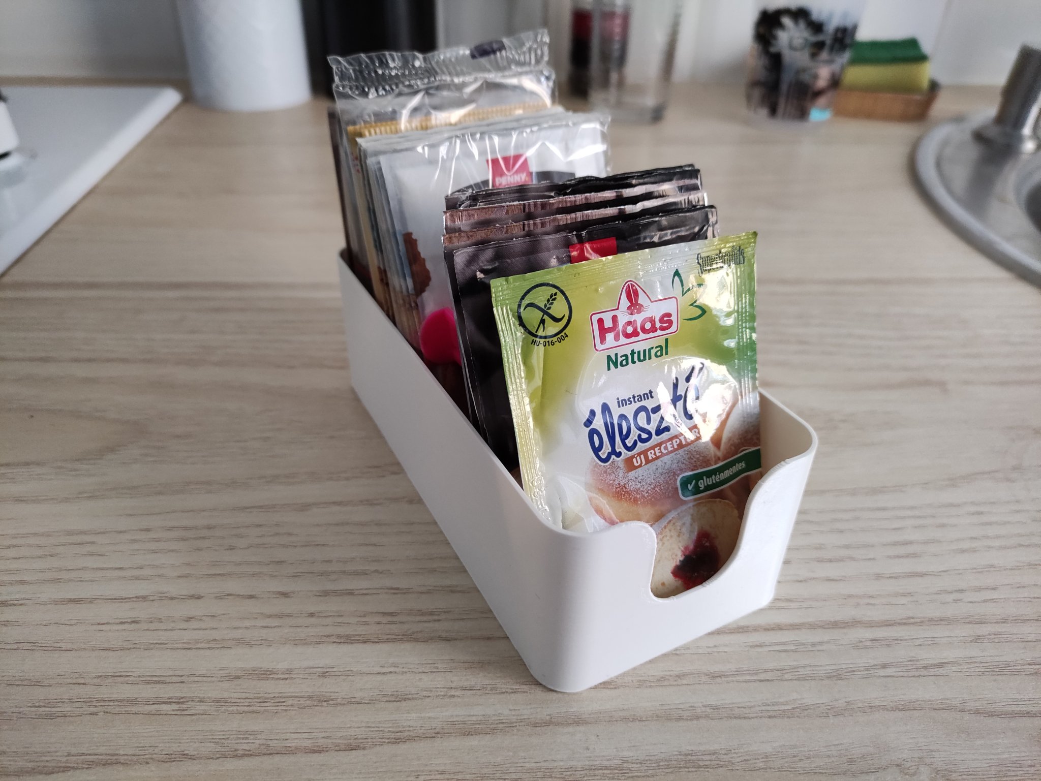 Giá đỡ túi bột nở, men và đường vanillin 6cm