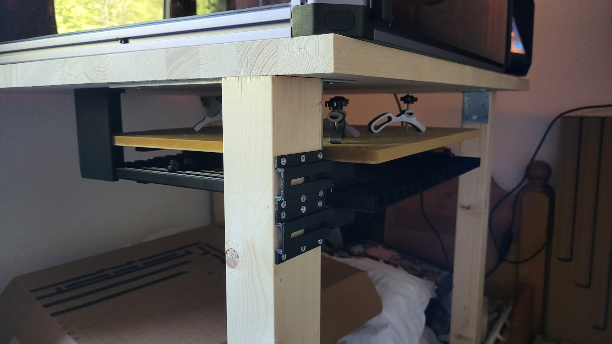 Giá treo để lưu trữ khay cho các mô-đun snapmaker dưới bàn làm...