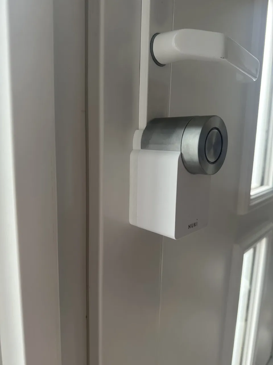 Khung spacer cho khóa thông minh Nuki 3.0 pro