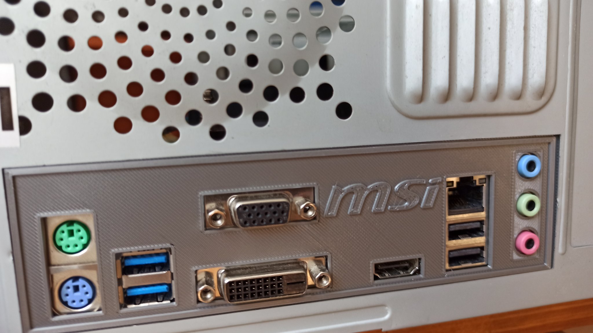 Bảng sau cho bo mạch chủ MSI H110M ECO và B150M ECO