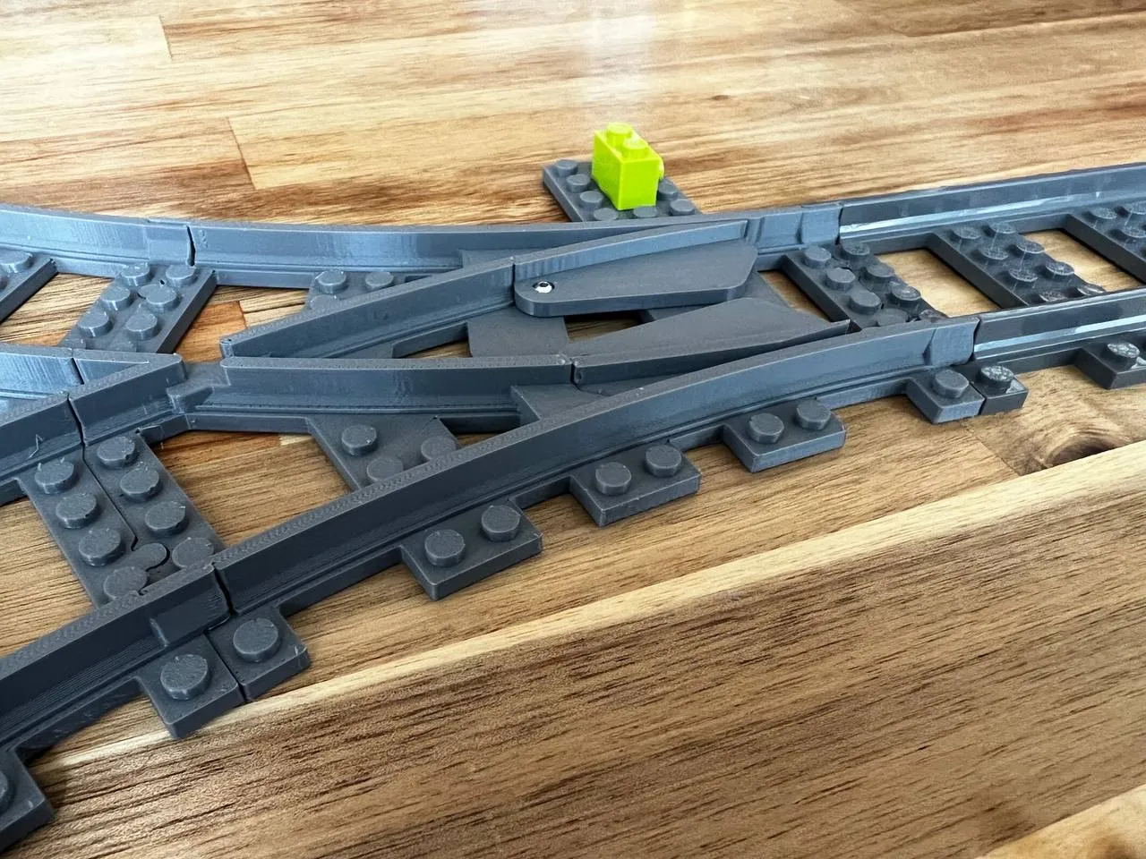 Công tắc WYE R40 tương thích Lego (đường cong tiêu chuẩn) cũ