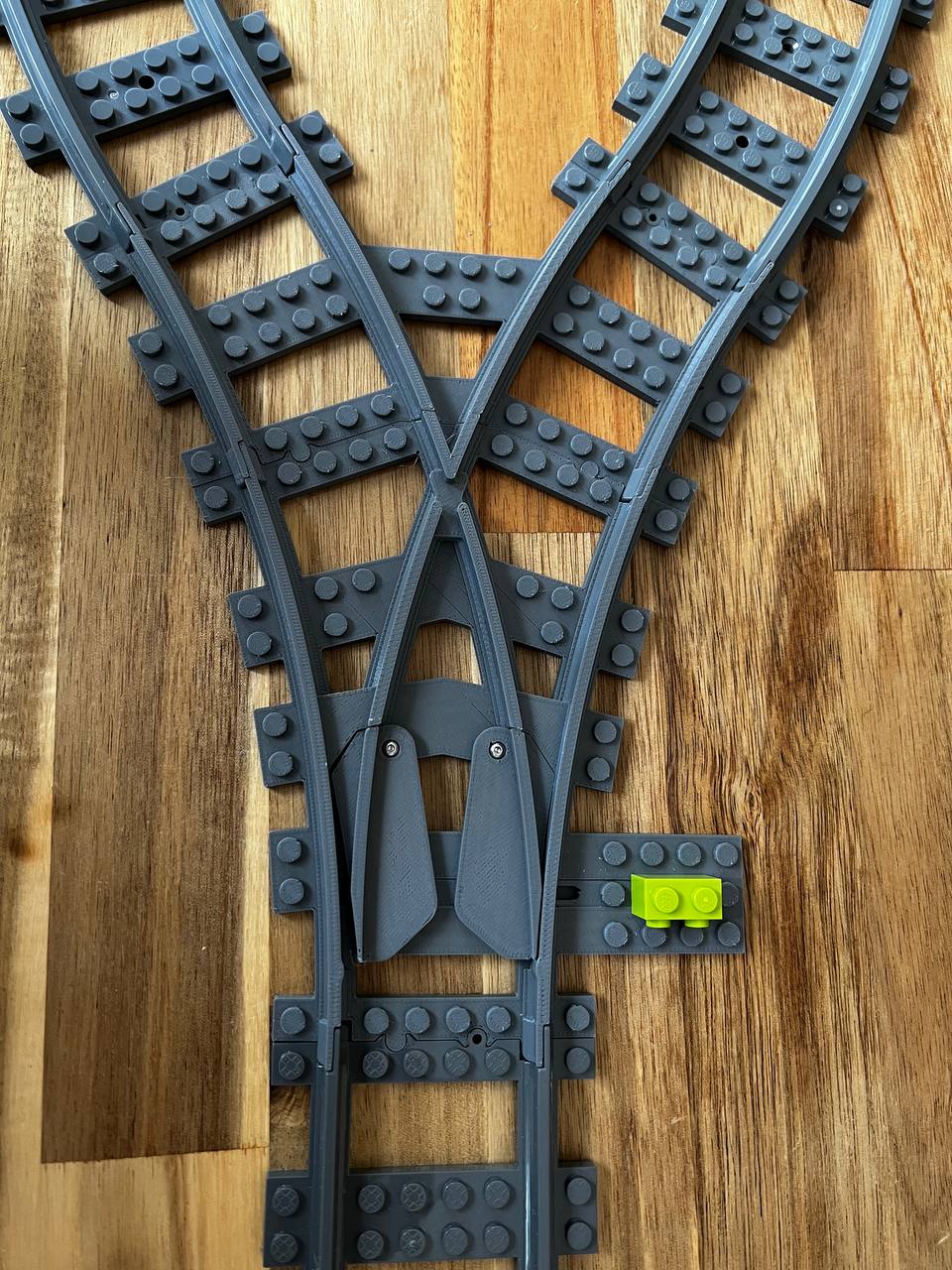 Công tắc WYE R40 tương thích Lego (đường cong tiêu chuẩn) cũ