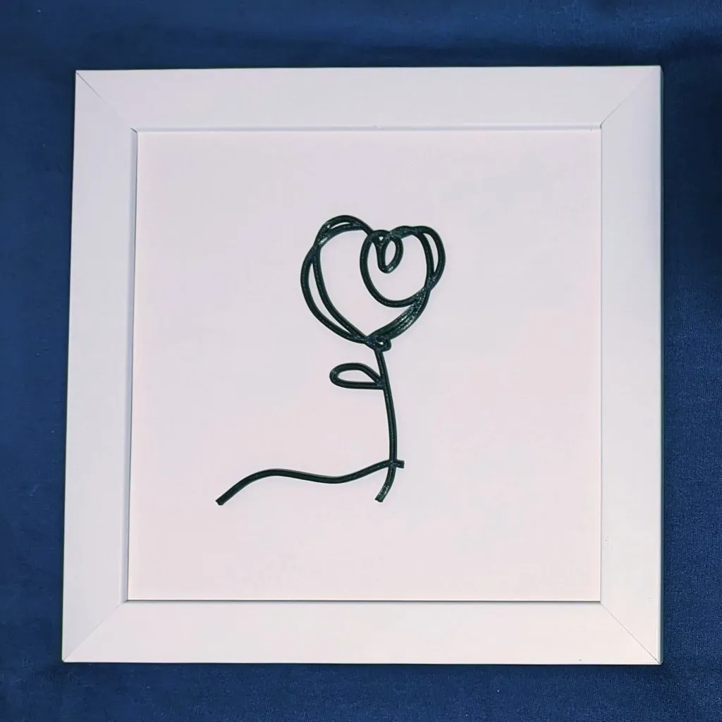 Hình vẽ trái tim đơn giản tạo thành hoa từ một đường nét