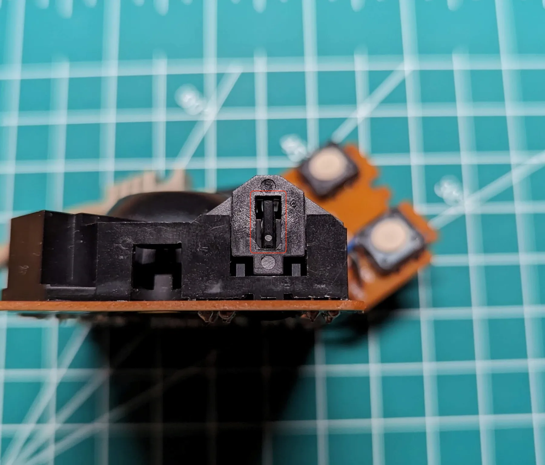 Sửa chữa bộ mã hóa chuột Amiga 1000