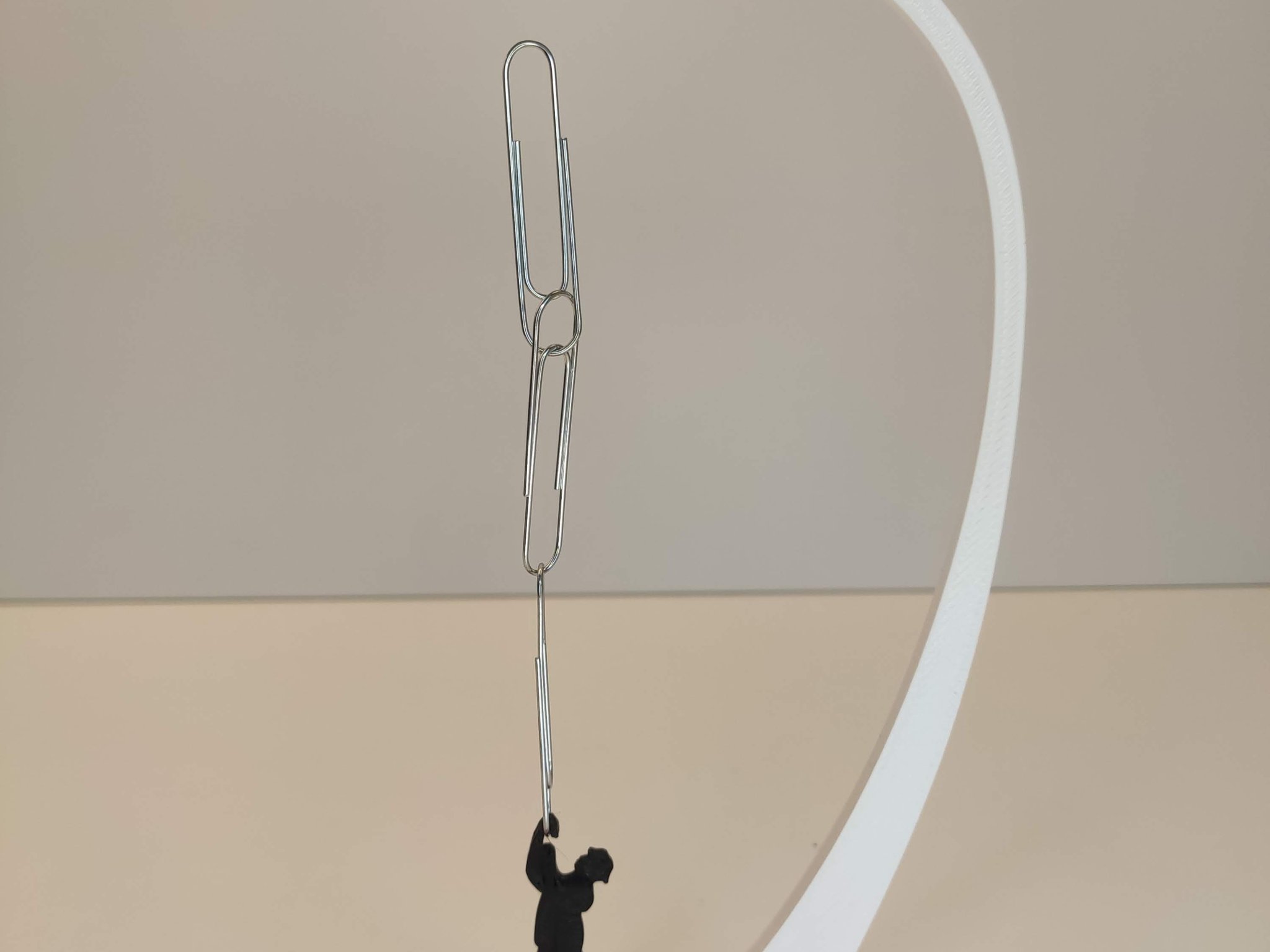 Đĩa bay từ trường bắt cóc bò với hiệu ứng bay lơ lửng