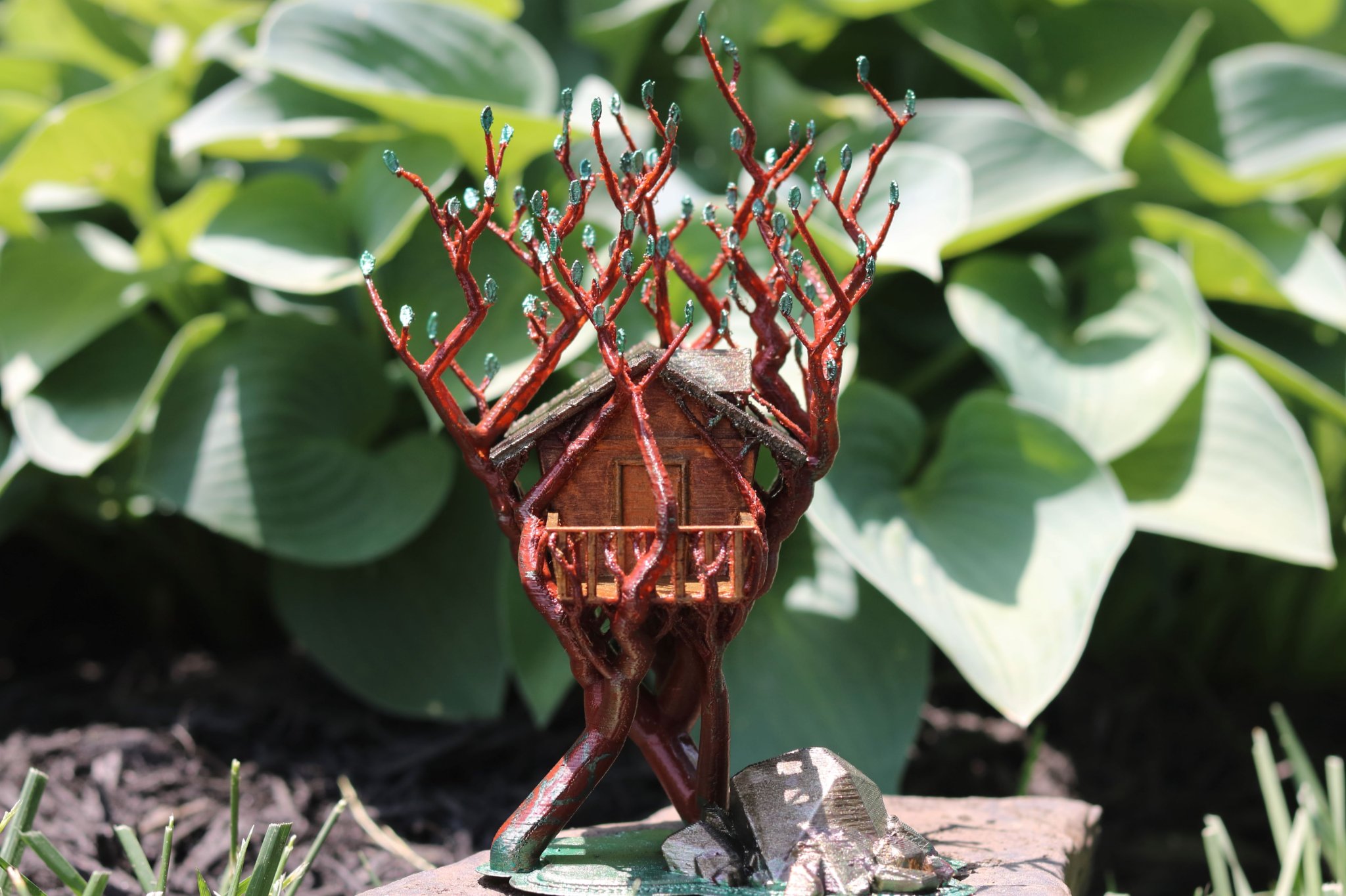 Cây cầu tổ chim hỗ trợ hữu cơ giữa hai cây