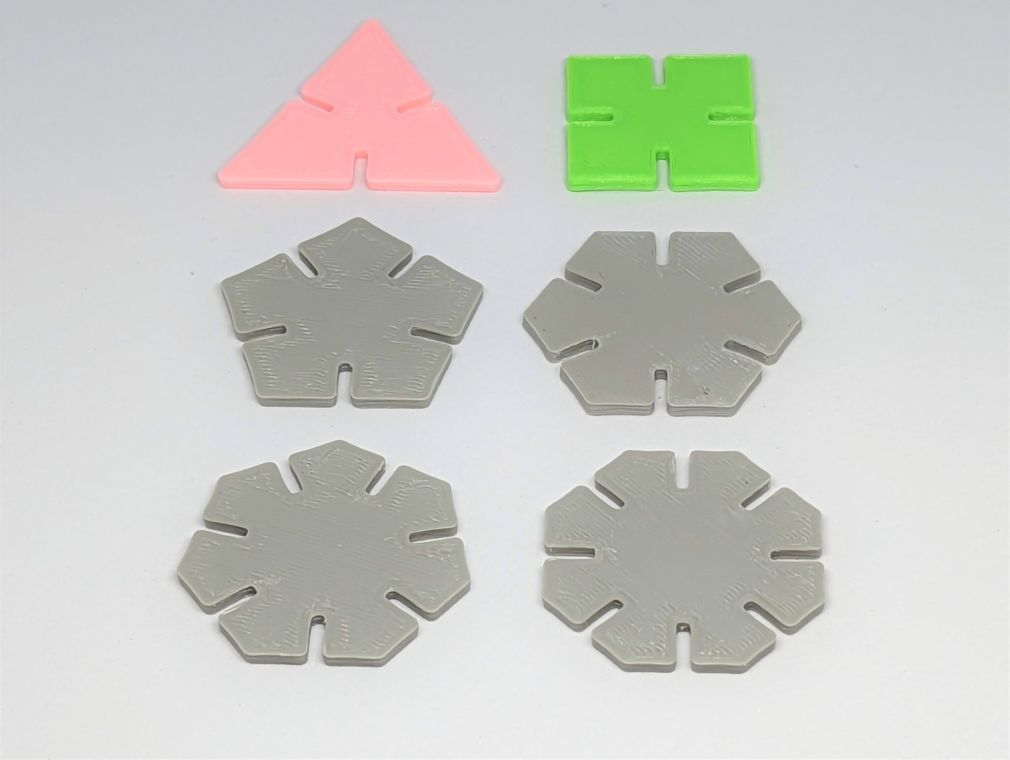 Xây dựng hình khối hình học thú vị cho trẻ em