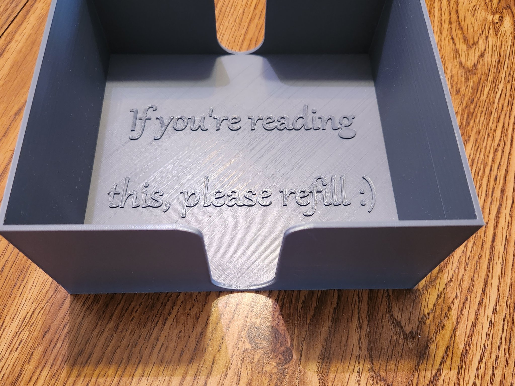 Giá đỡ khăn ăn đơn giản với nhắc nhở thân thiện