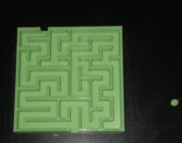 Mê cung in ngay tại chỗ 3x3 đơn giản và thú vị