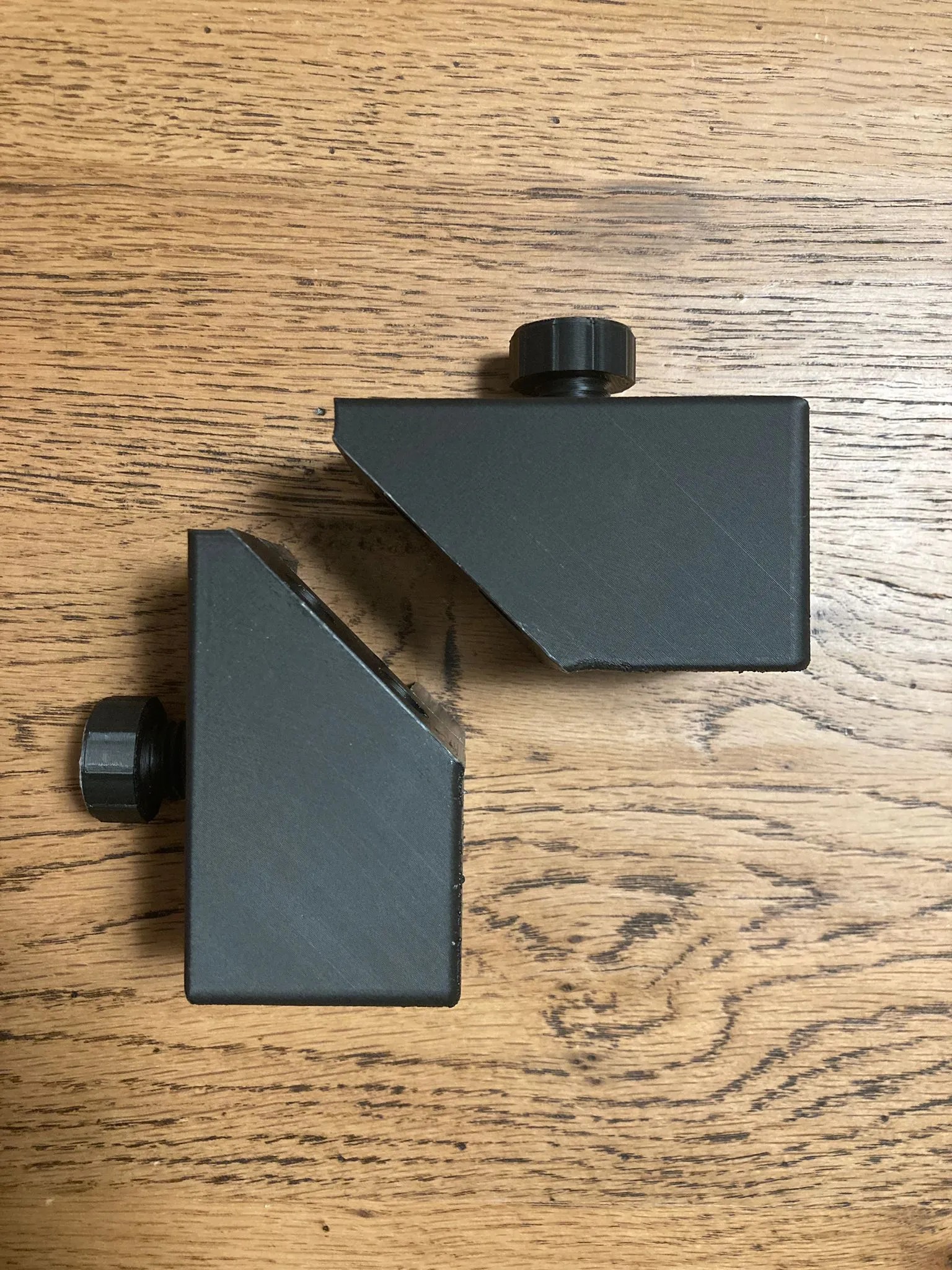 Giá đỡ cưa 45 độ cho công việc chế tác gỗ