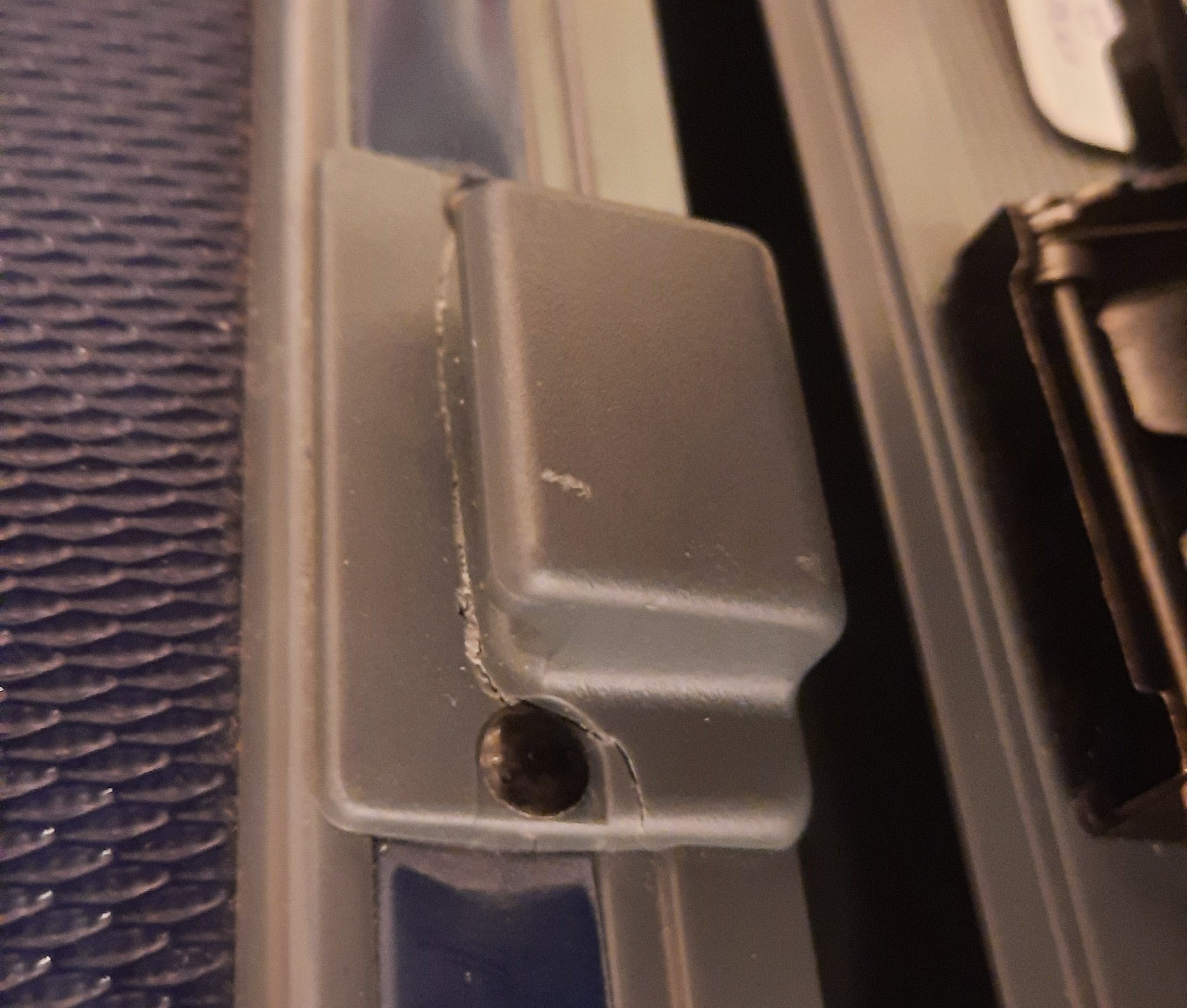 Khóa thay thế cho vali DARIO cũ