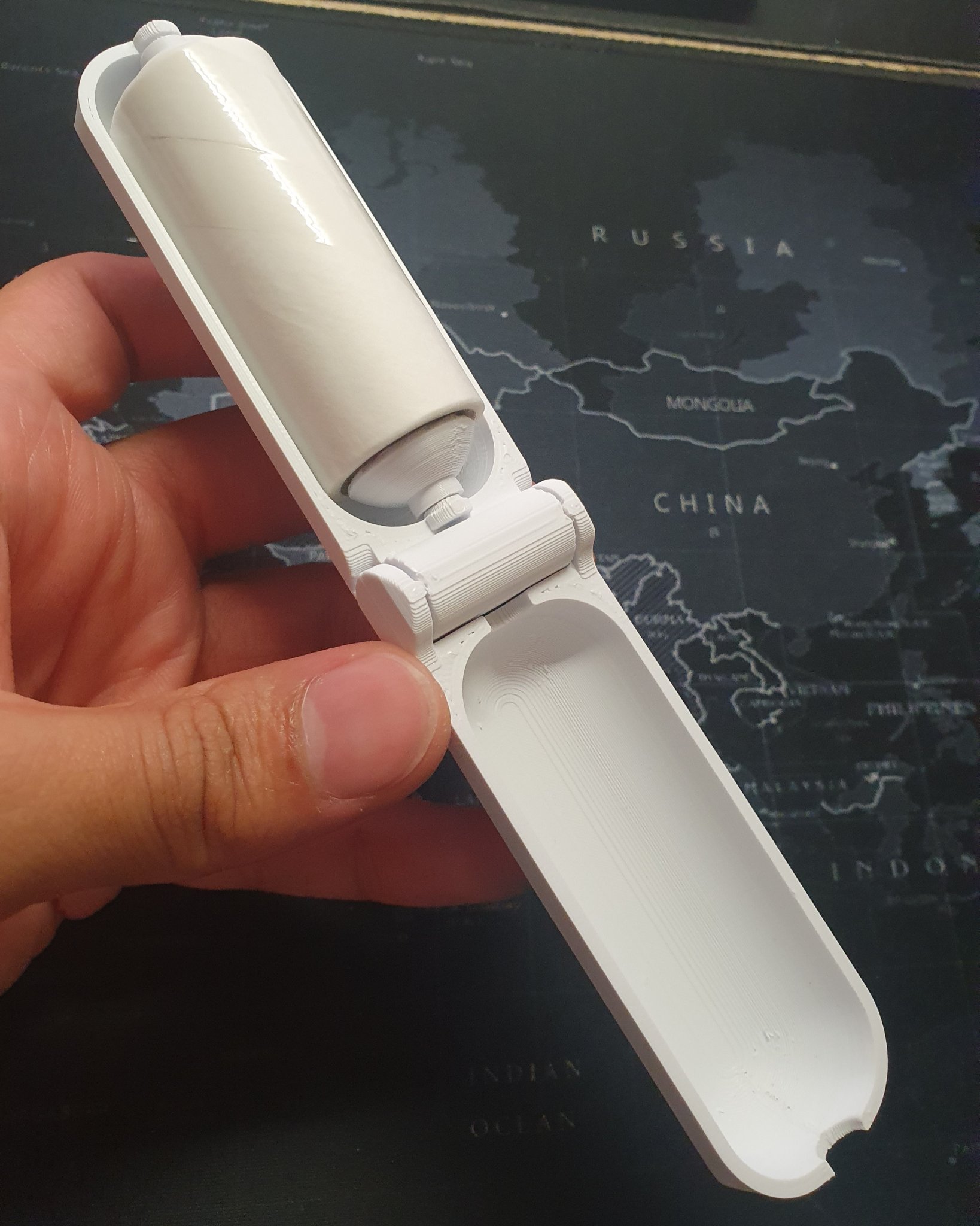 Giá đỡ cuộn lông mini di động tiện lợi