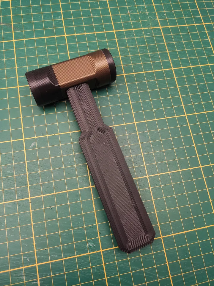 Búa đa năng với hai mặt đệm cho nhiều vật liệu