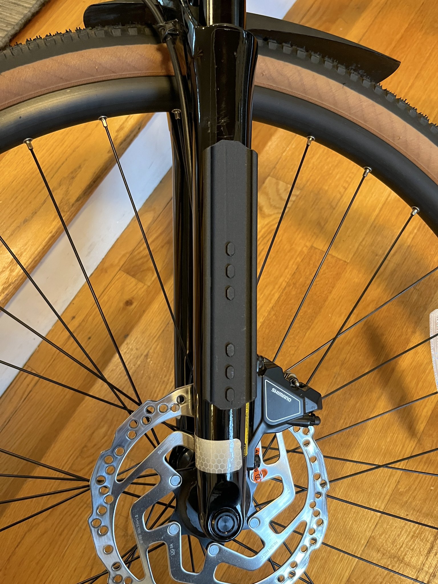 Xe đạp cắm trại Blackburn Outpost Cargo Cage Suspension Fork Adapter