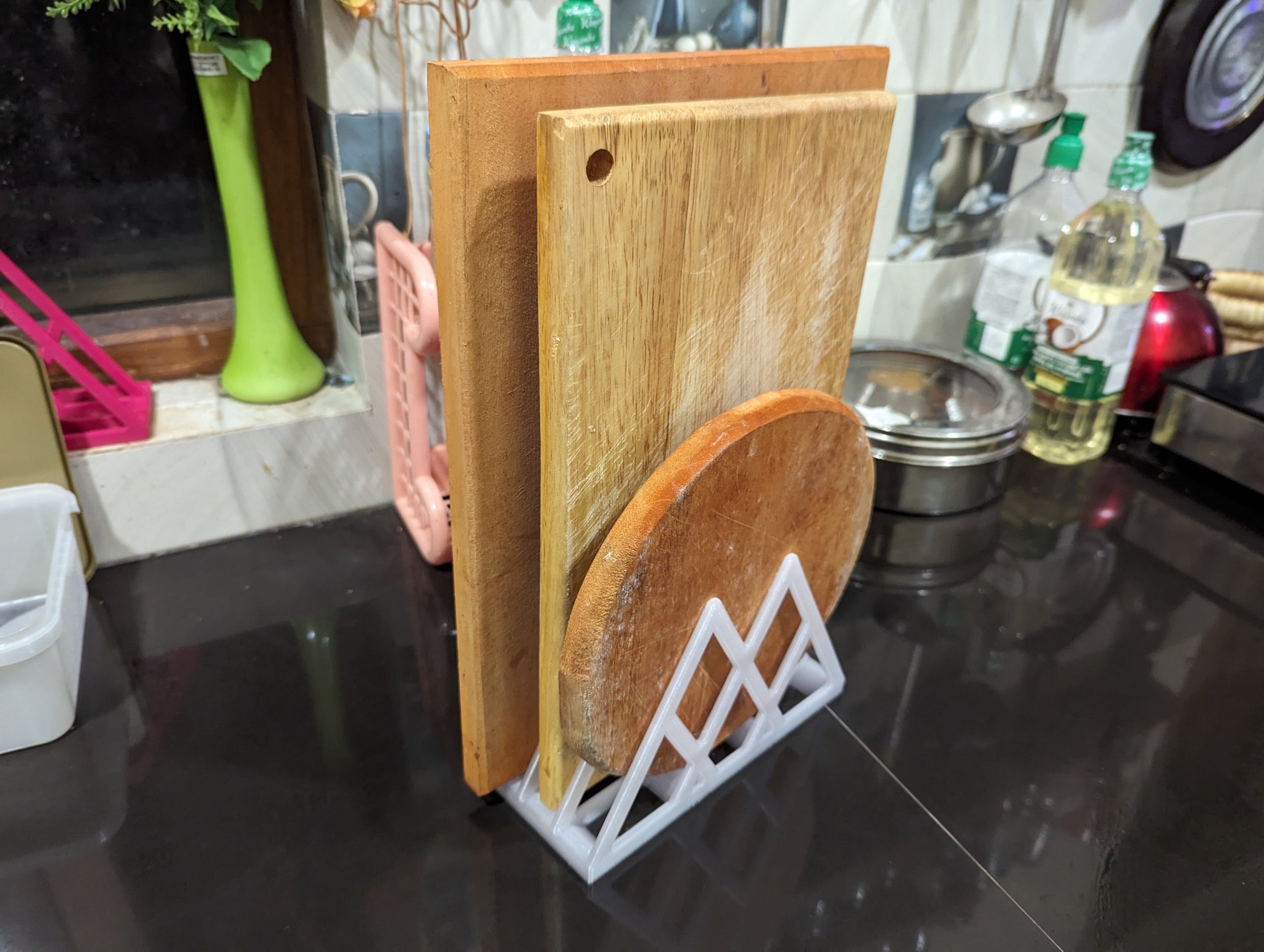 Giá đỡ thớt cho 3 thớt cắt trong bếp