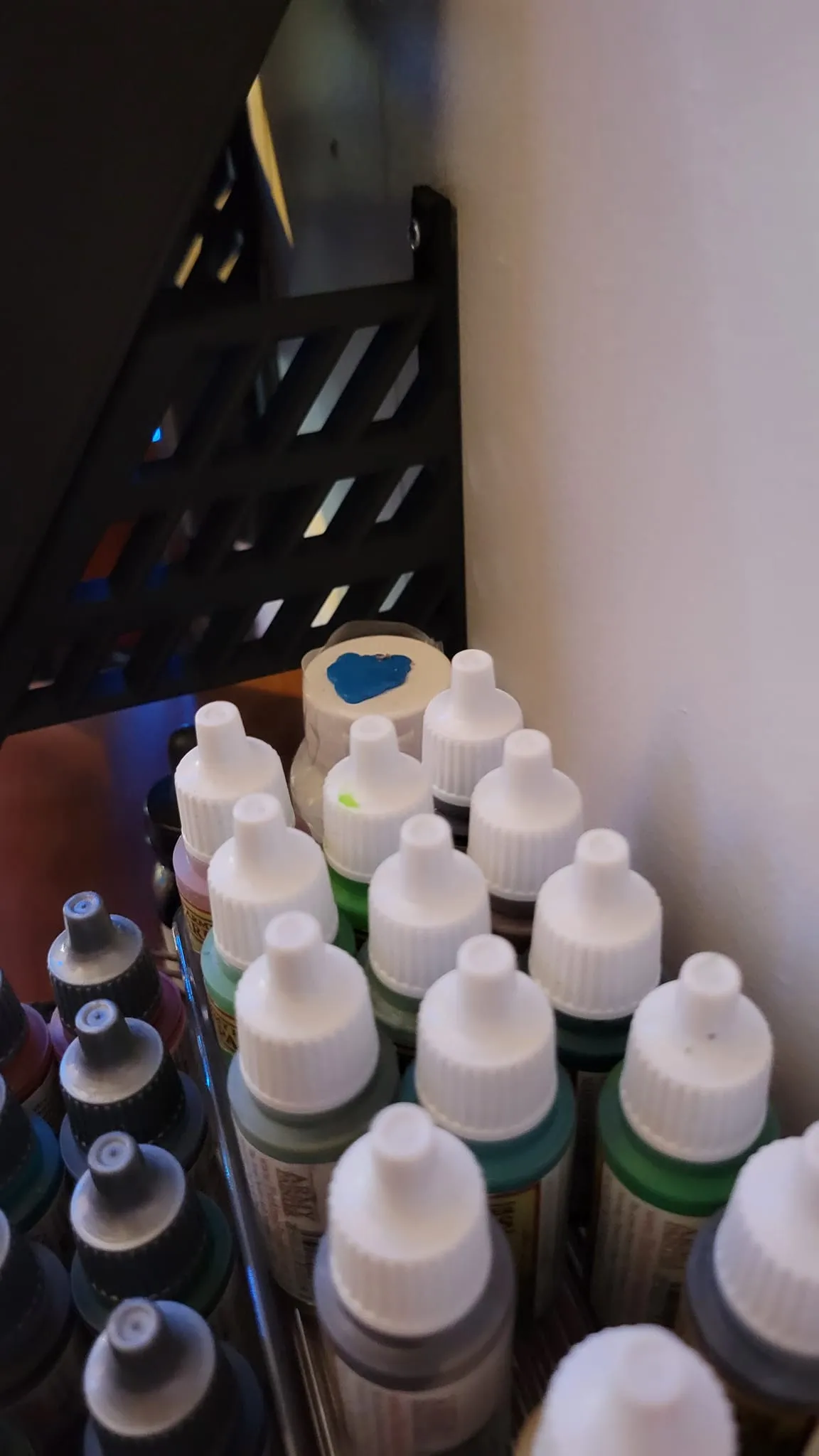 Giá đỡ gắn tường cho Zoom Livetrak L-8