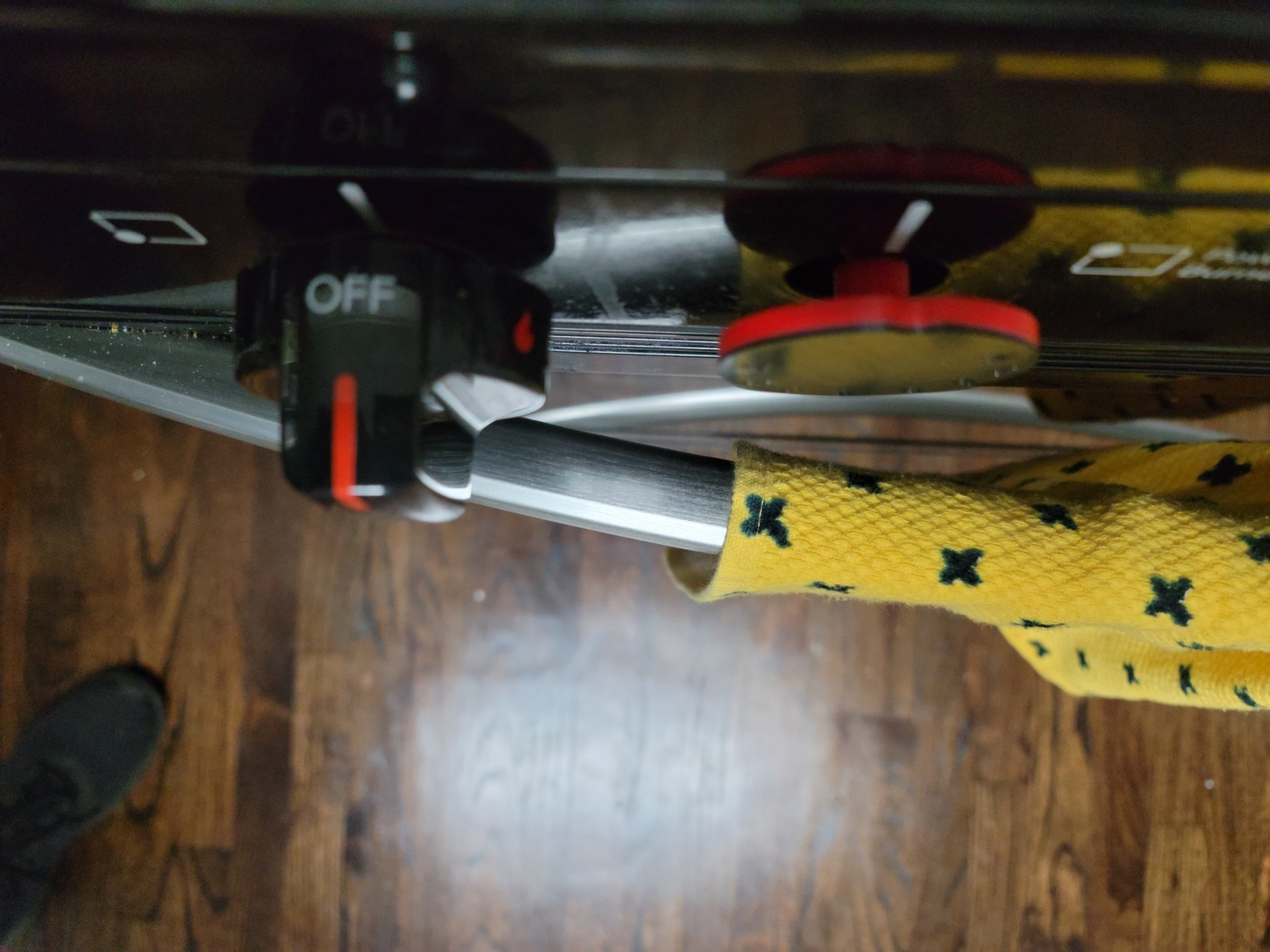 Núm vặn bếp có thiết kế thấp gọn nhẹ