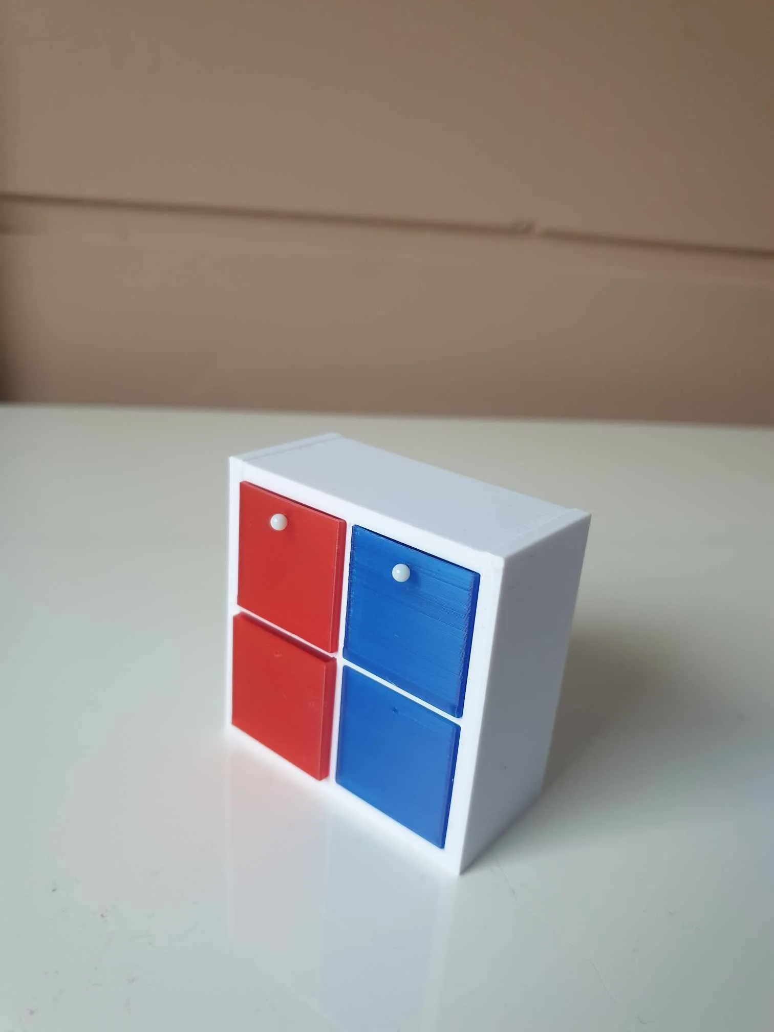 Kệ và tủ mini cho ngôi nhà búp bê của bạn