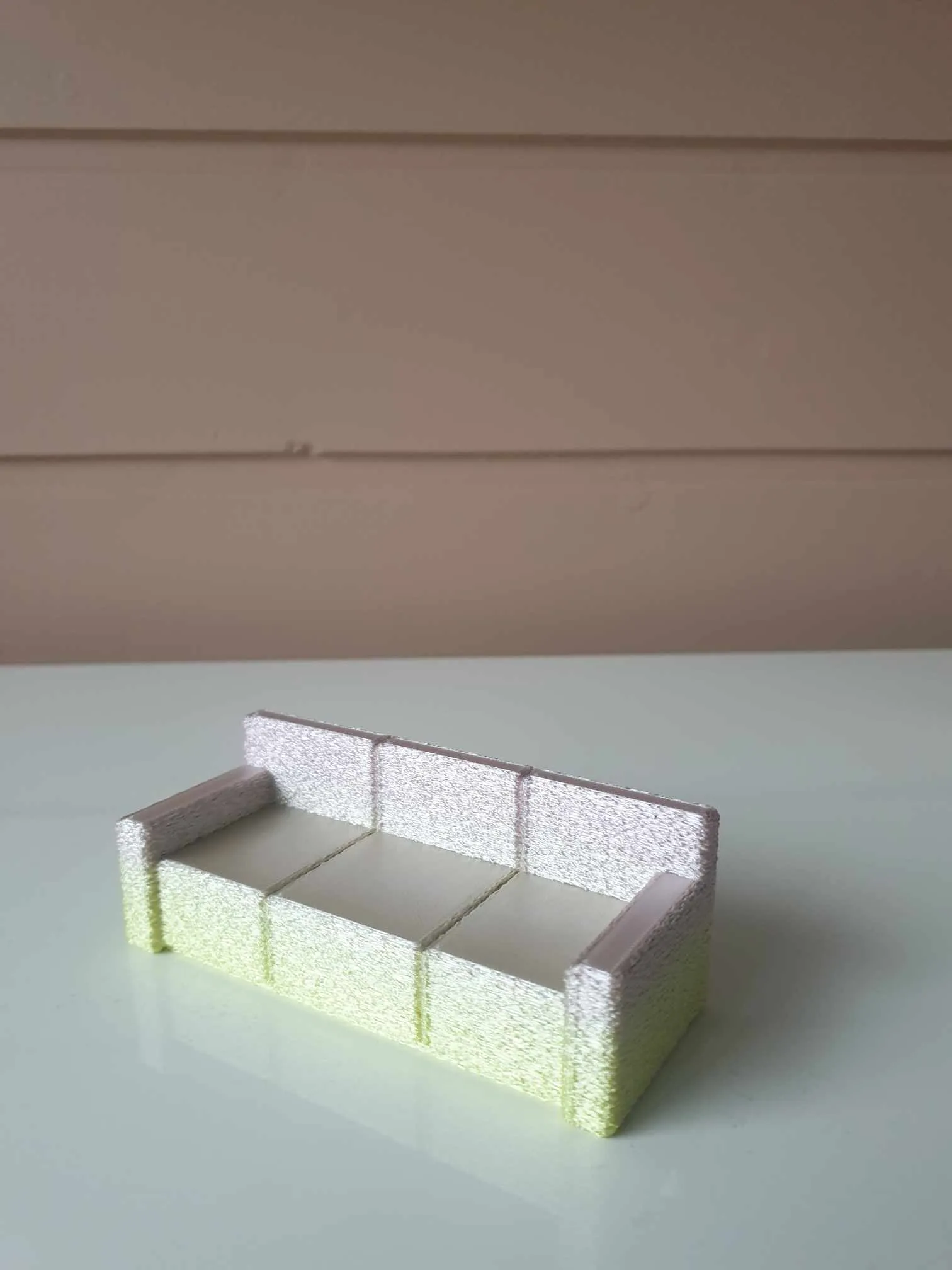 Ghế sofa và ghế cho ngôi nhà búp bê