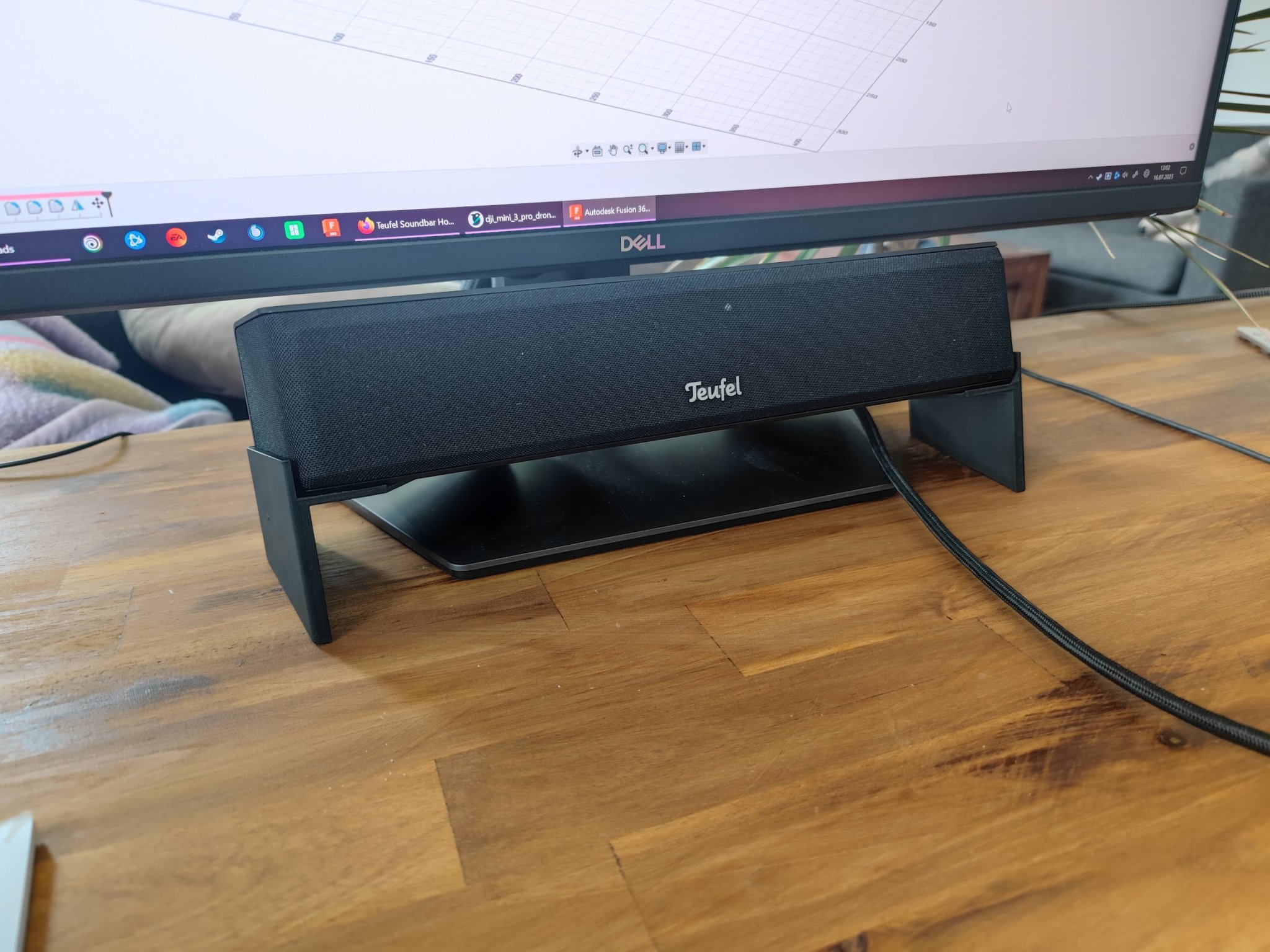 Chân đế nghiêng 15° cho Teufel Cinebar One