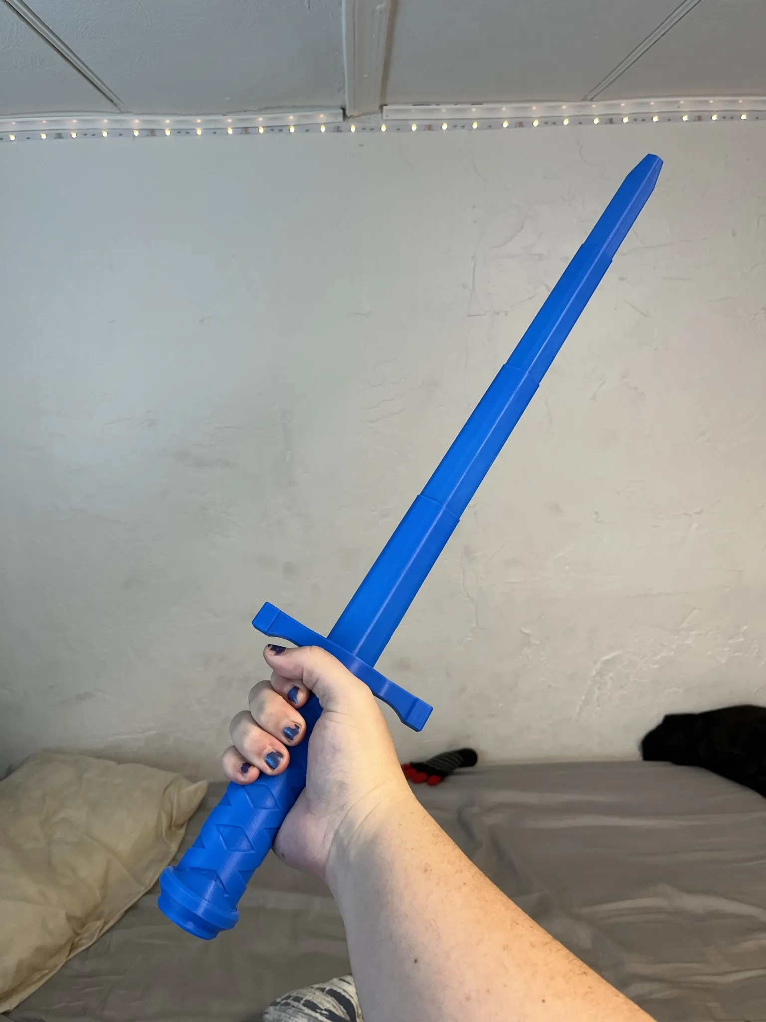 Kiếm gập với lưỡi thay thế in 3D