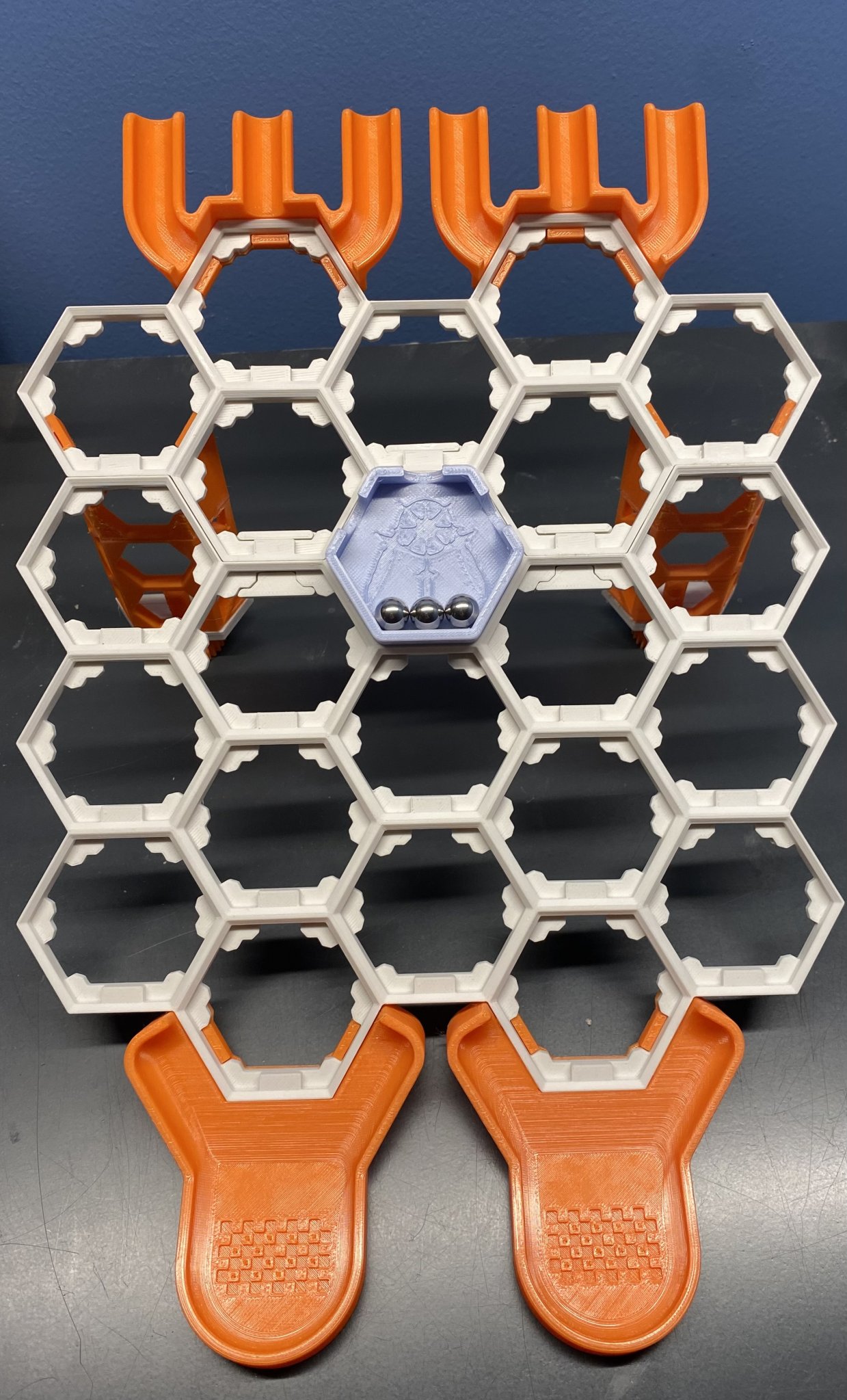 Tấm bài Swords of Revealing Light trong trò chơi Hextraction