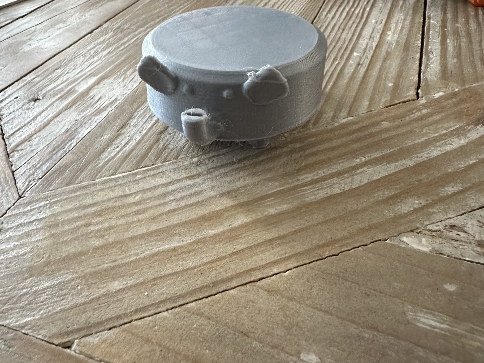 Đôn ghế hình voi dễ thương cho ngôi nhà búp bê