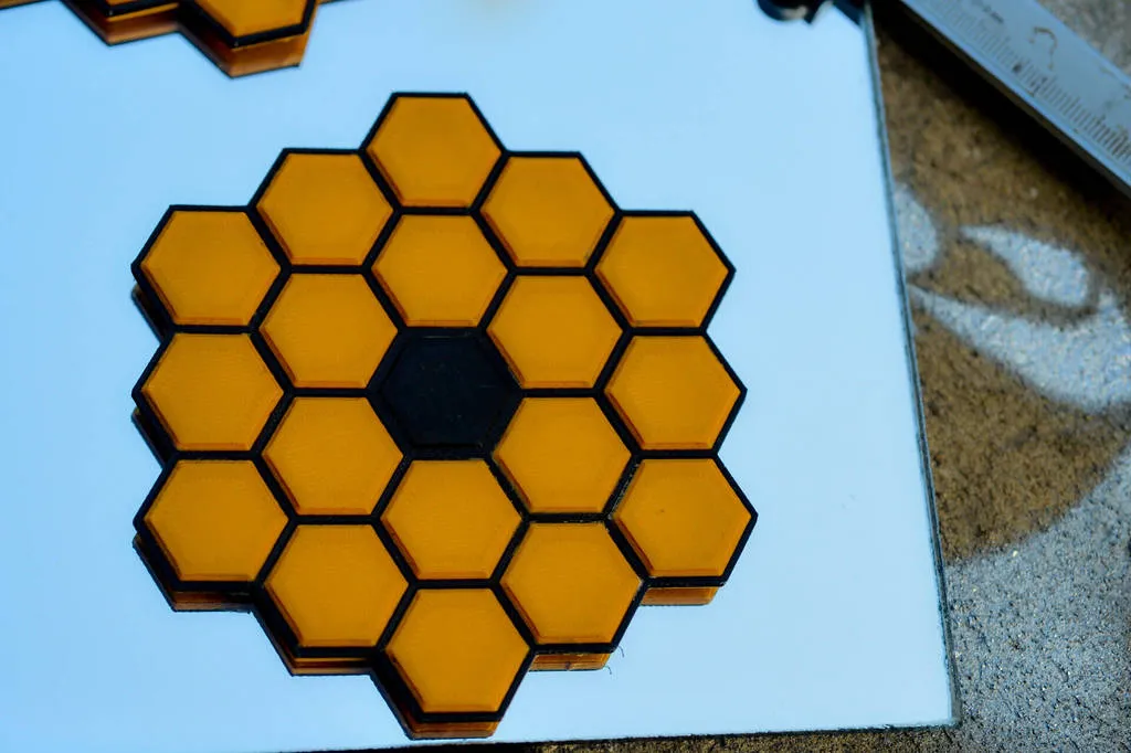 Đế lót ly hình dạng gốc JWST tỉ lệ 1:64