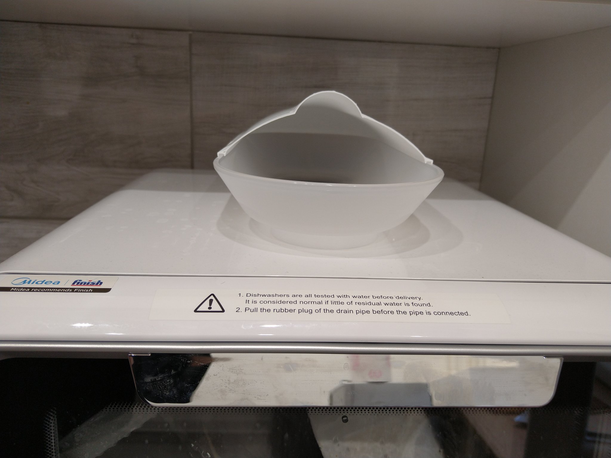 Thiết bị điều hướng không khí ẩm cho máy rửa chén Midea