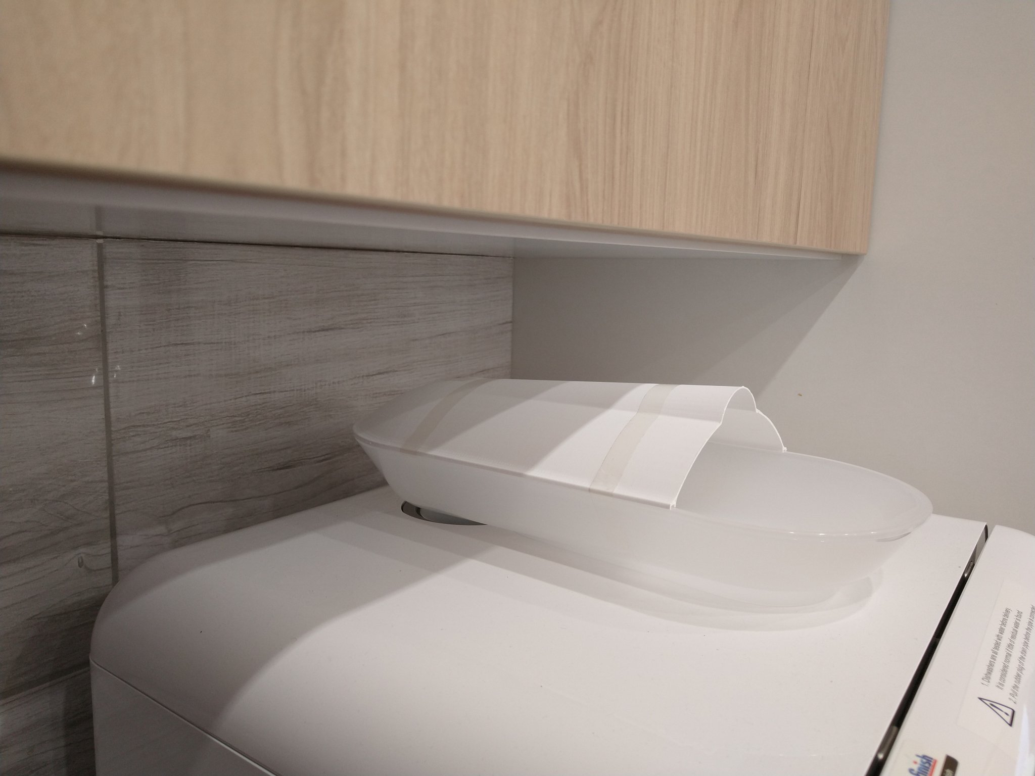 Thiết bị điều hướng không khí ẩm cho máy rửa chén Midea