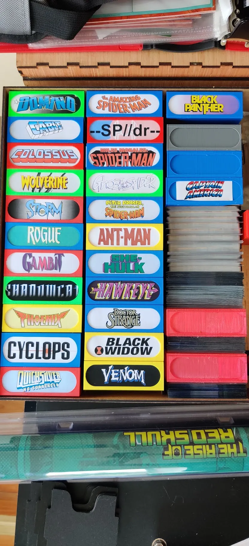 Hộp nhân vật Marvel Champions cho thẻ bài 3D