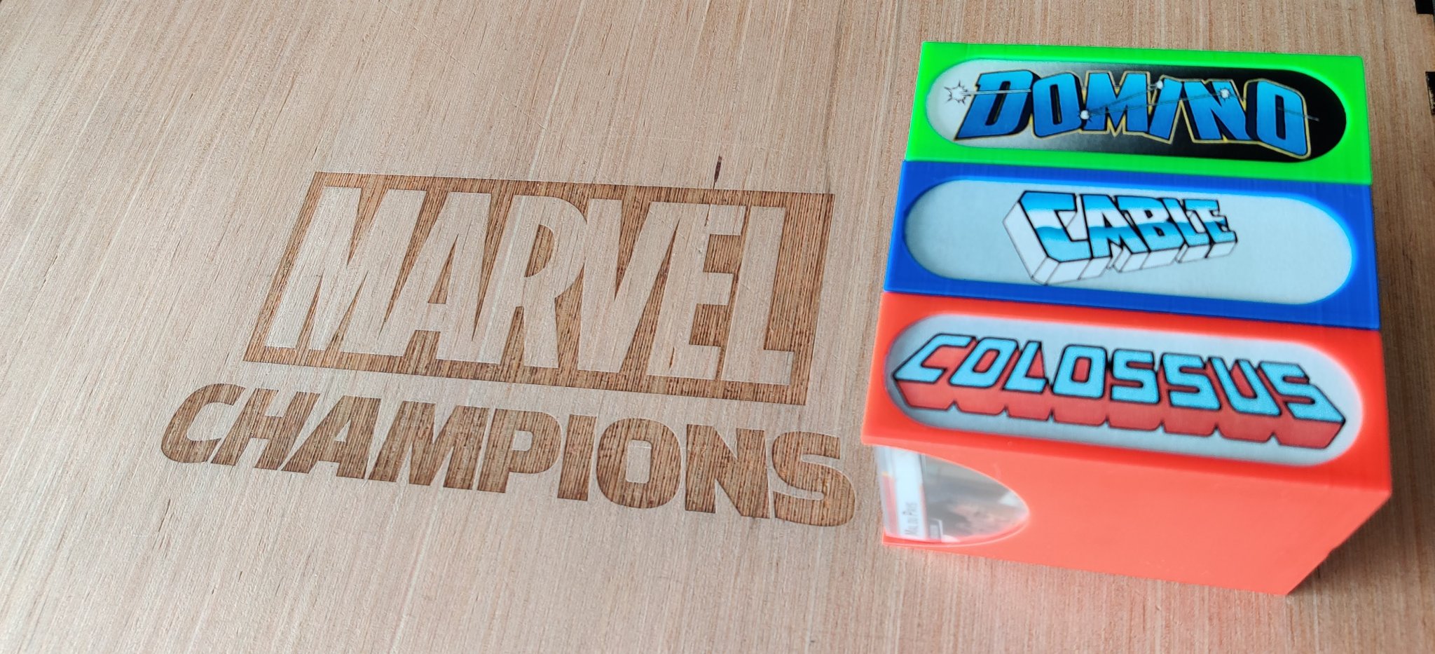 Hộp nhân vật Marvel Champions cho thẻ bài 3D