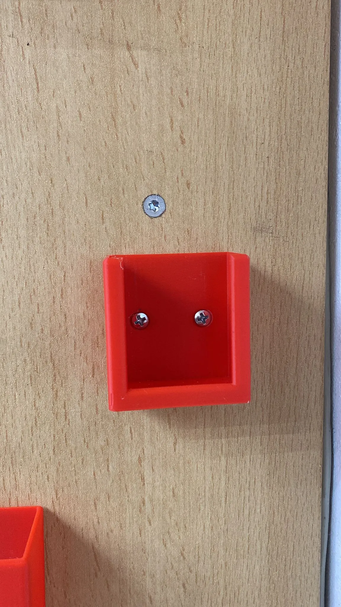 Giá đỡ tường cho thước đo khoảng cách Bosch