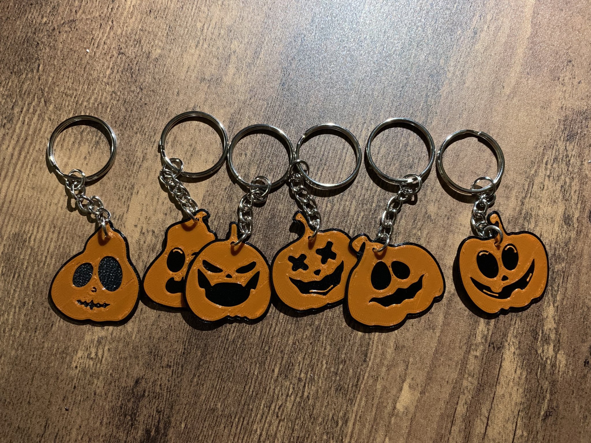 Móc khóa bí ngô cho lễ hội Halloween