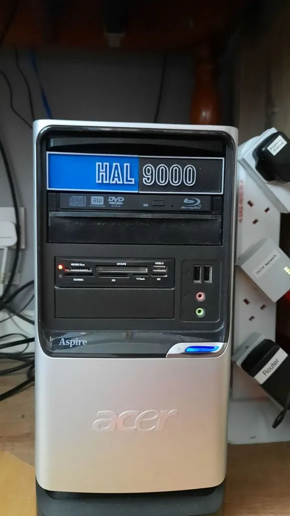 Đơn vị ổ đĩa và ngăn kéo mỏng cho PC