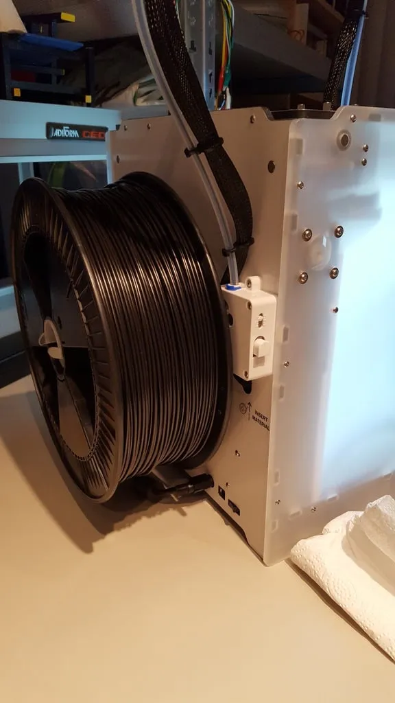Giá đỡ cuộn filament 2kg cho máy in Ultimaker 2+