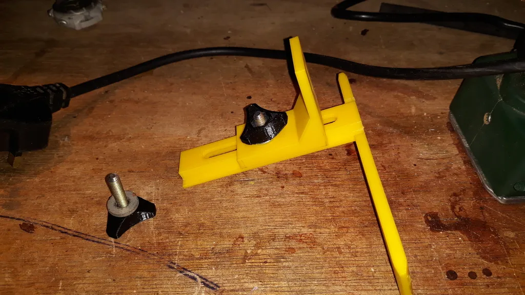 Hướng dẫn làm giá đỡ cho máy bào Bosch PHO100