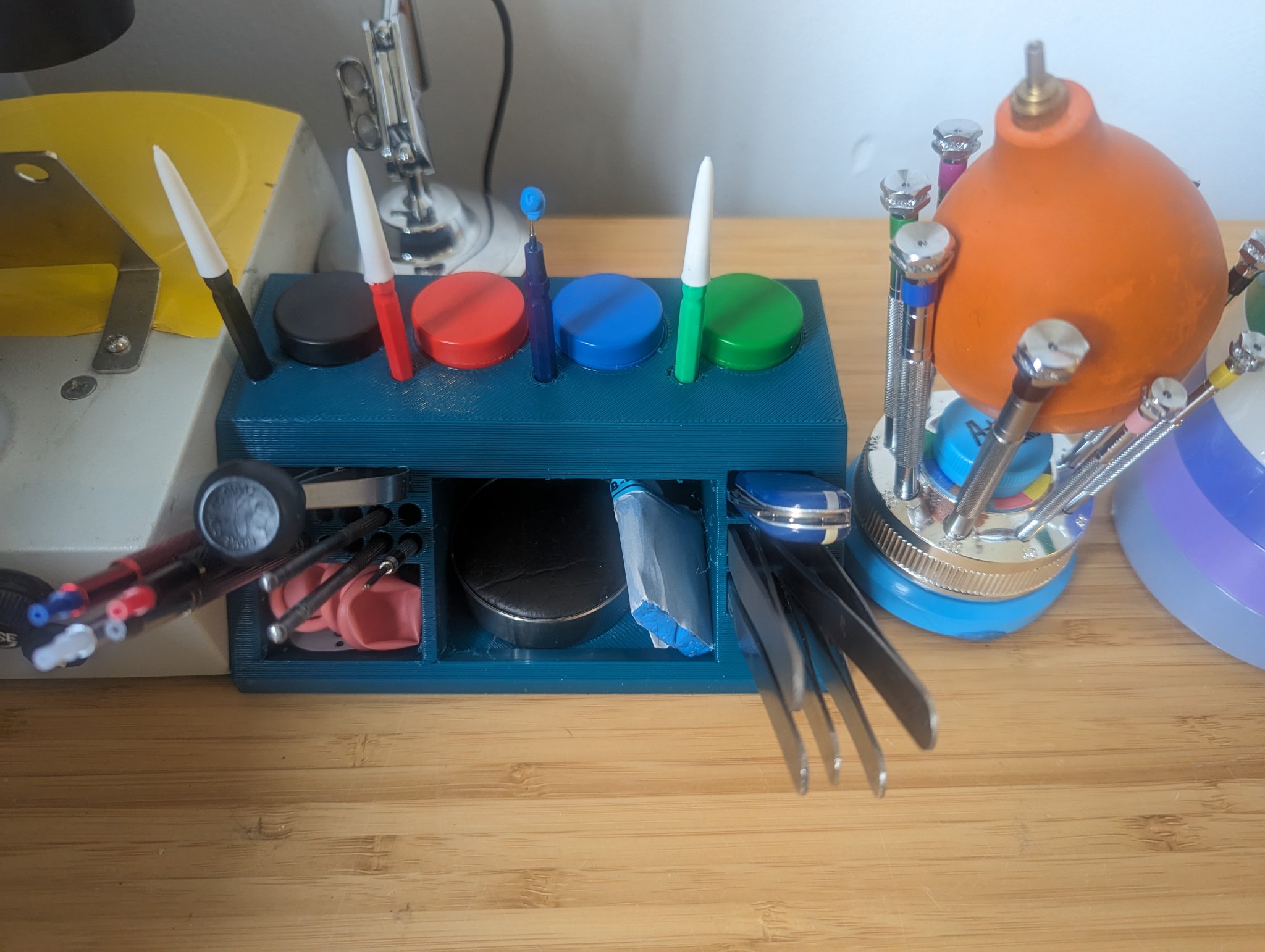 Giá đỡ công cụ sửa đồng hồ nhỏ gọn cho Prusa Mini