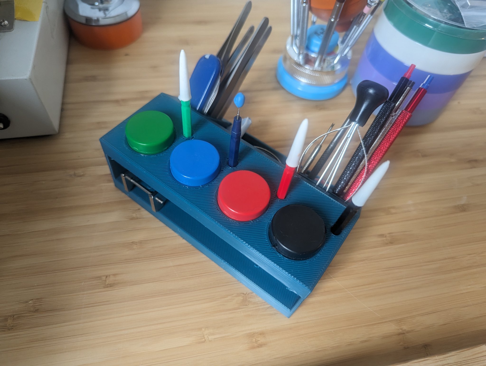 Giá đỡ công cụ sửa đồng hồ nhỏ gọn cho Prusa Mini