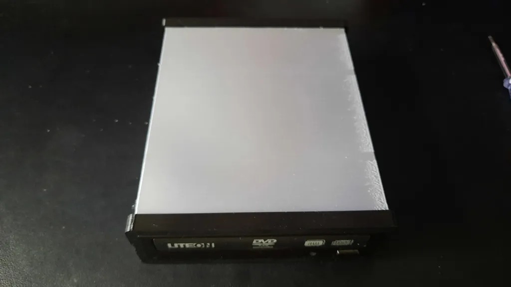 Vỏ cho ổ quang 5.25" sử dụng bo mạch Hitachi Simpledrive