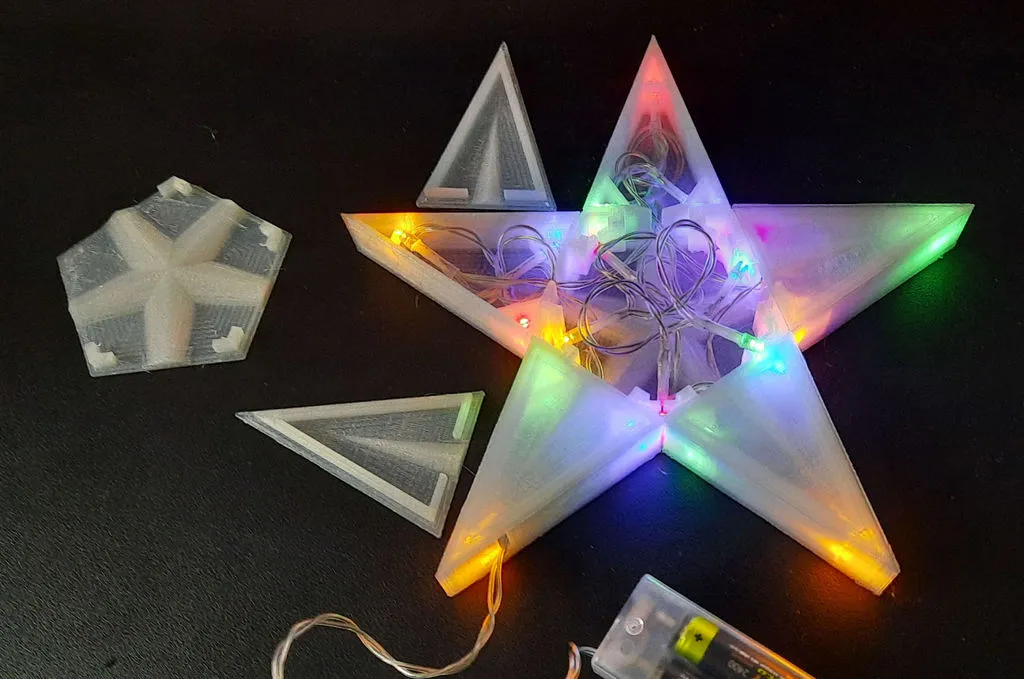 Ngôi sao Giáng sinh 5 điểm phân đoạn với đế LED