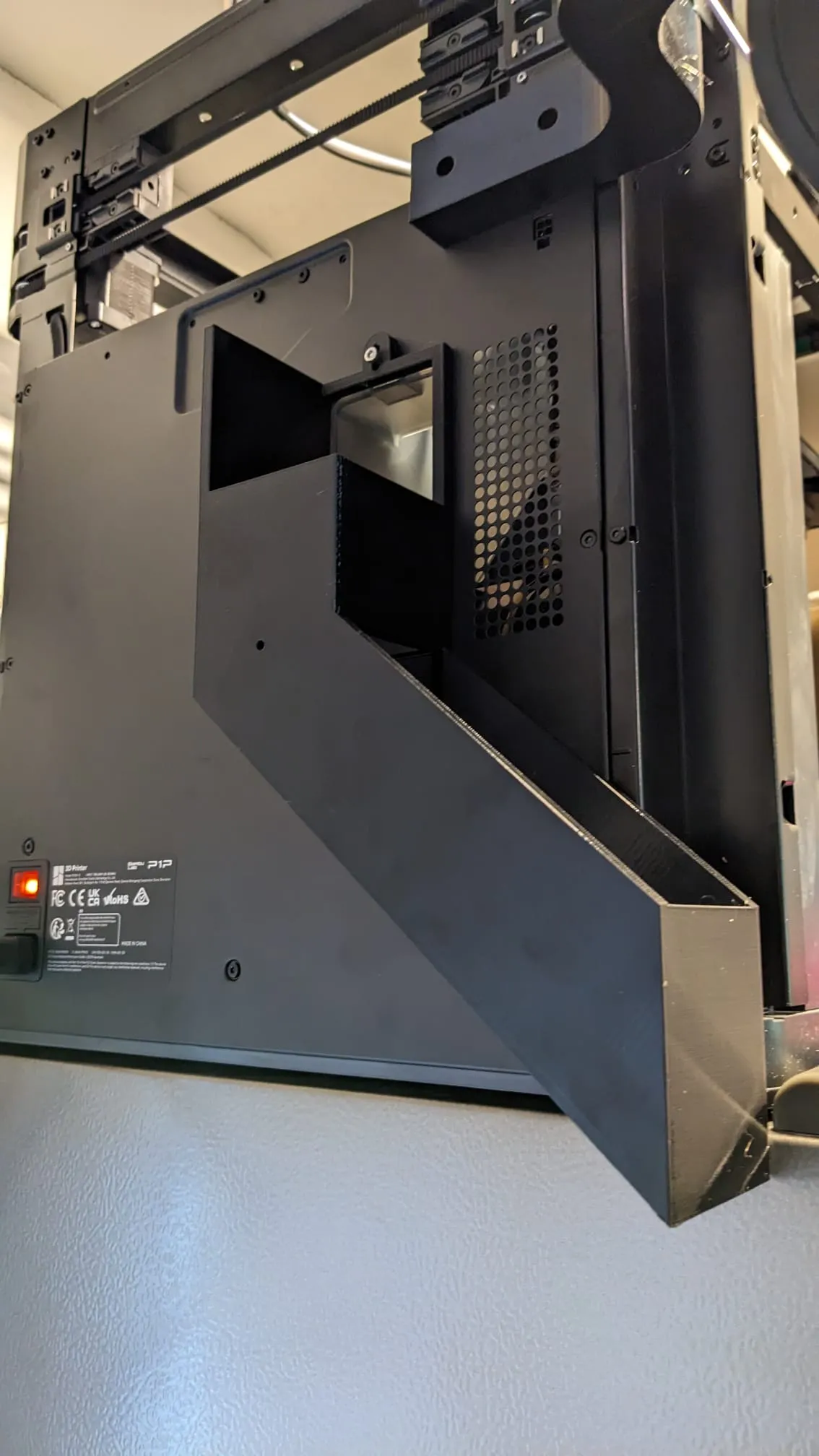 Hệ thống ống thải phân đơn giản gắn phía sau cho P1P