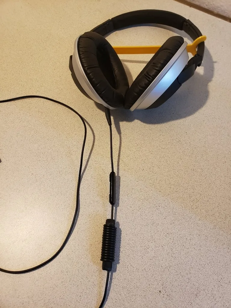 Giá đỡ dây tai nghe cho dây 2mm