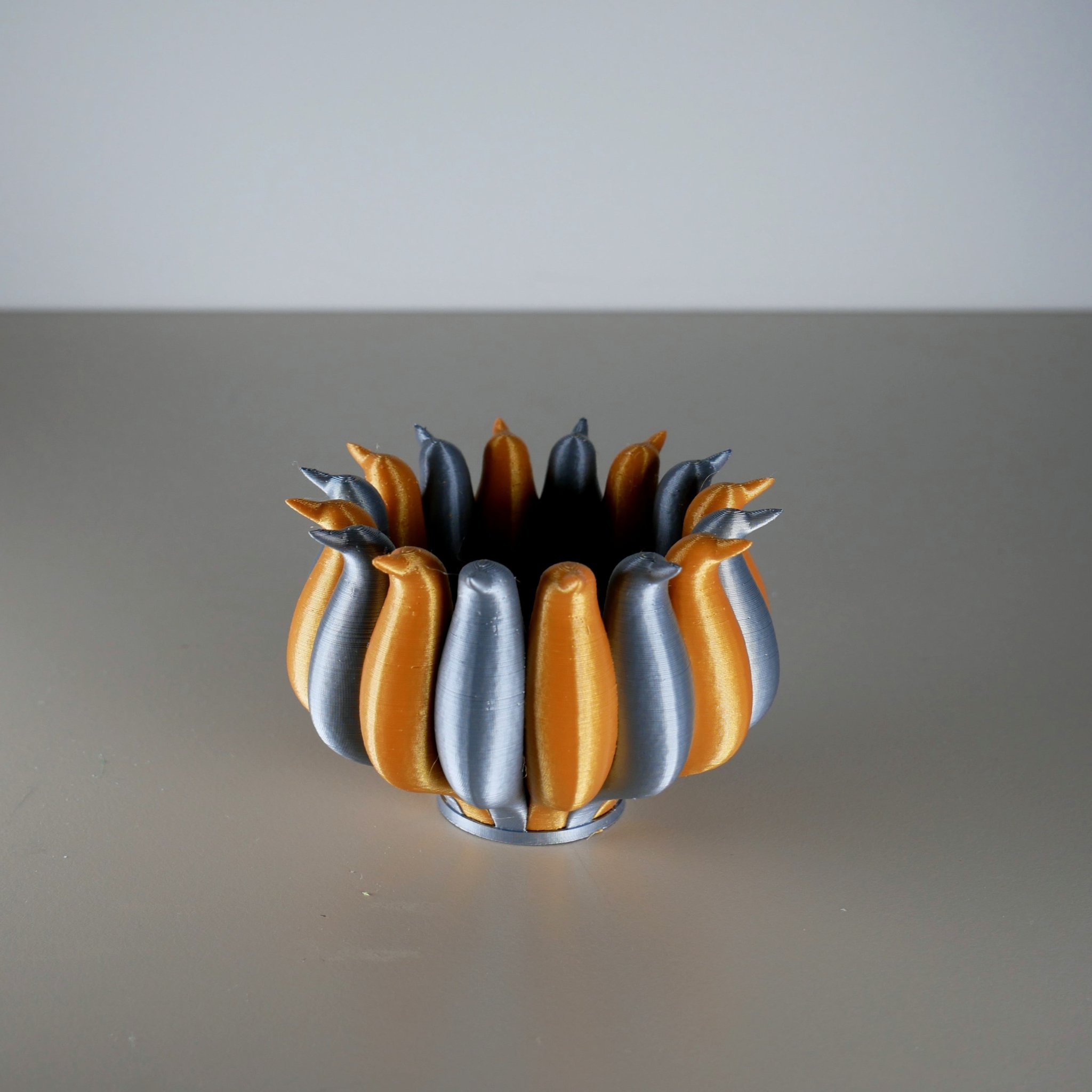 Bát chim bay nhiều màu sắc độc đáo cho trang trí nhà cửa