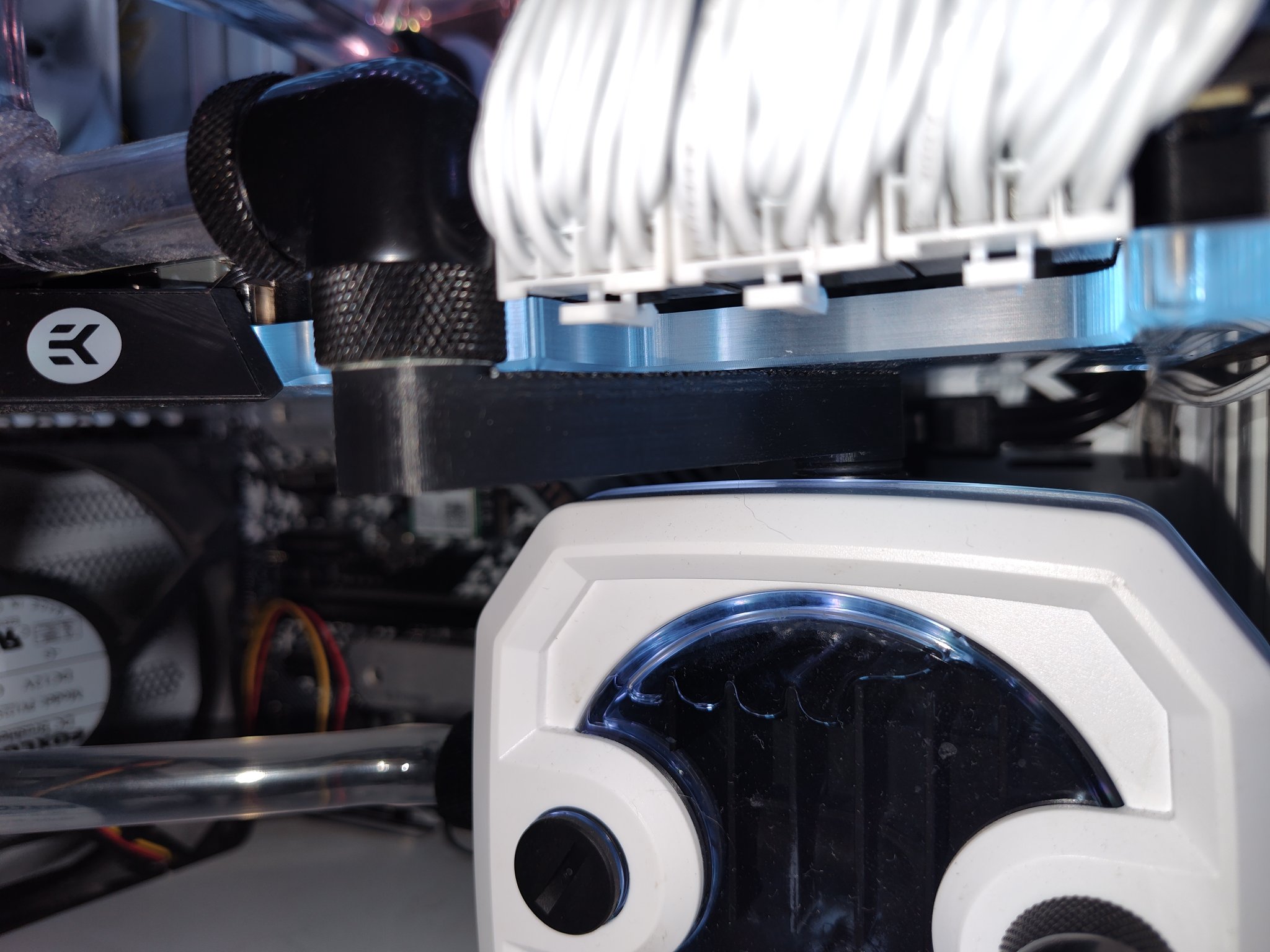 Bộ chuyển đổi G 1/4 cho bơm nước dưới card đồ họa