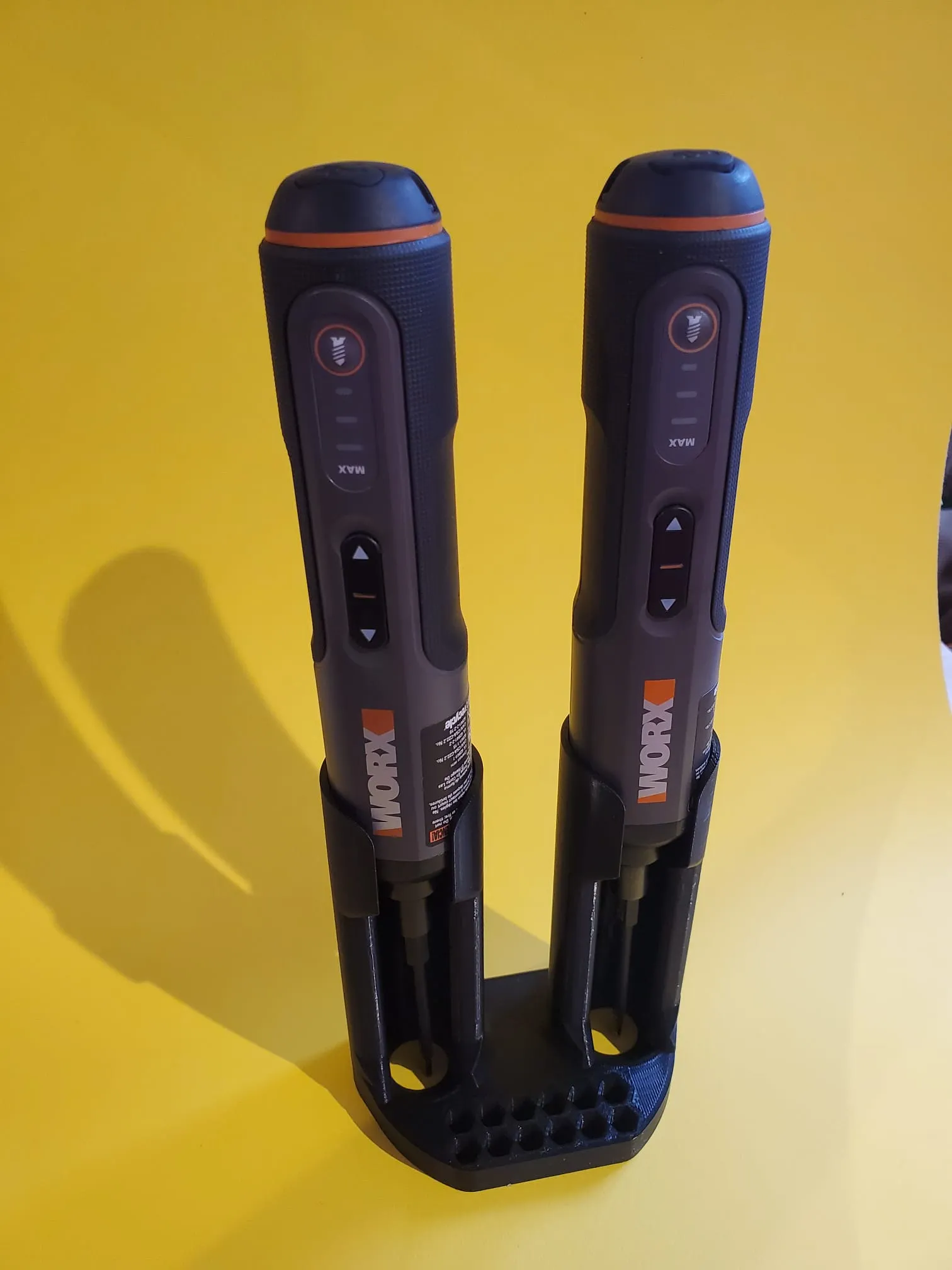 Giá đỡ cao cho tua vít Worx WX240L với 12 bit đi kèm