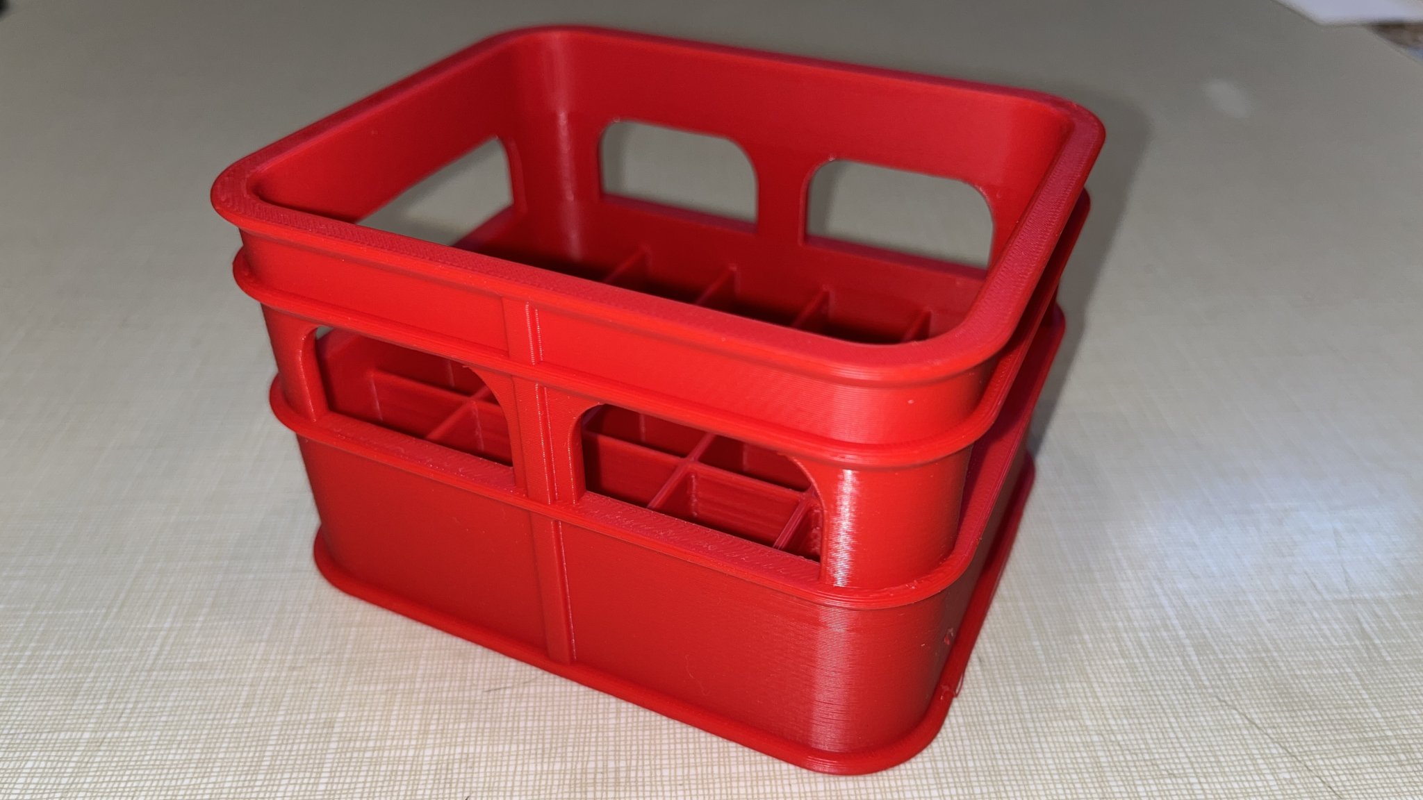 Thùng bia 18650 với nắp xếp chồng tiện lợi