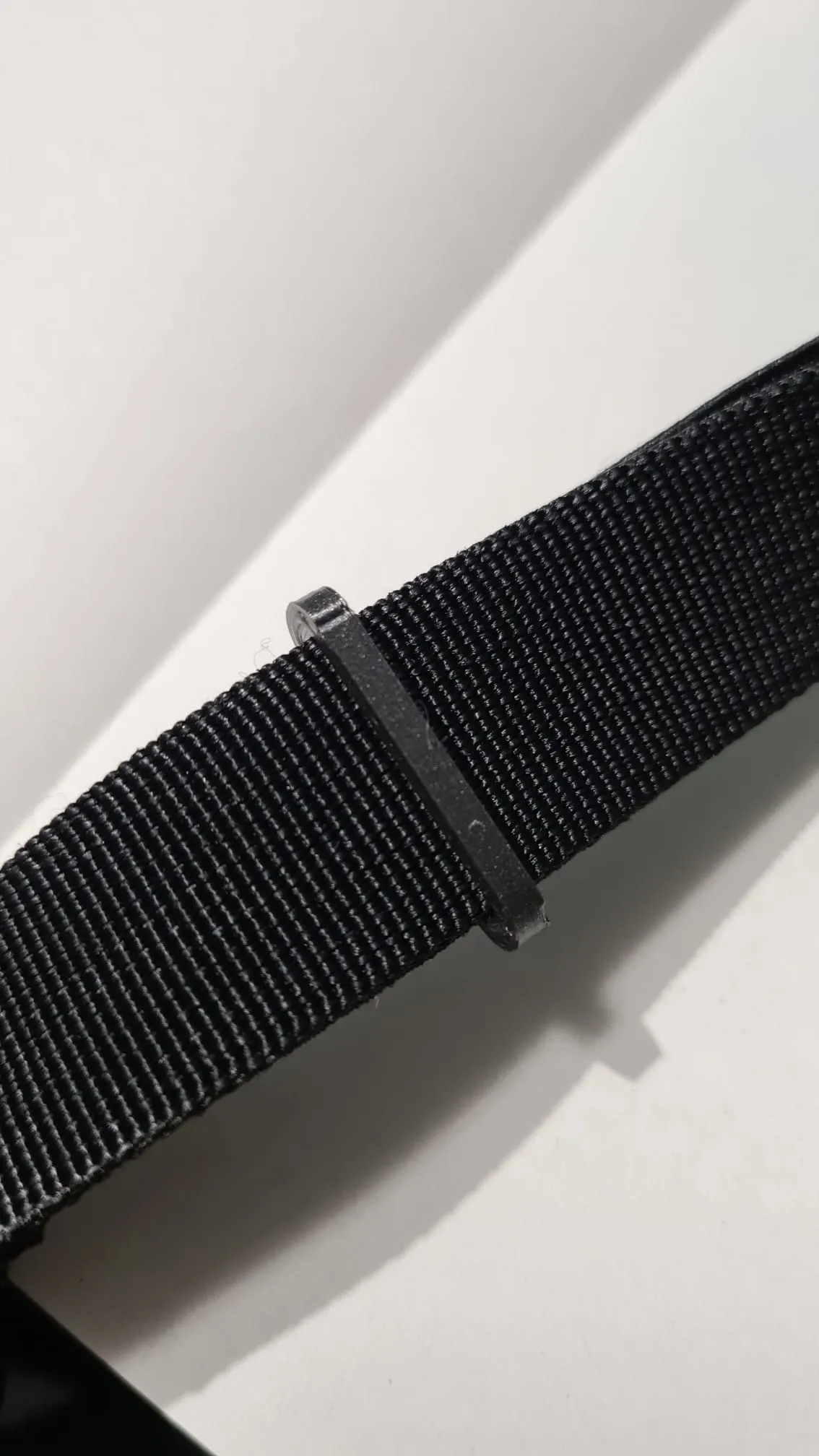 Kẹp dây đai 27mm giữ chặt đầu dây an toàn khi lái xe